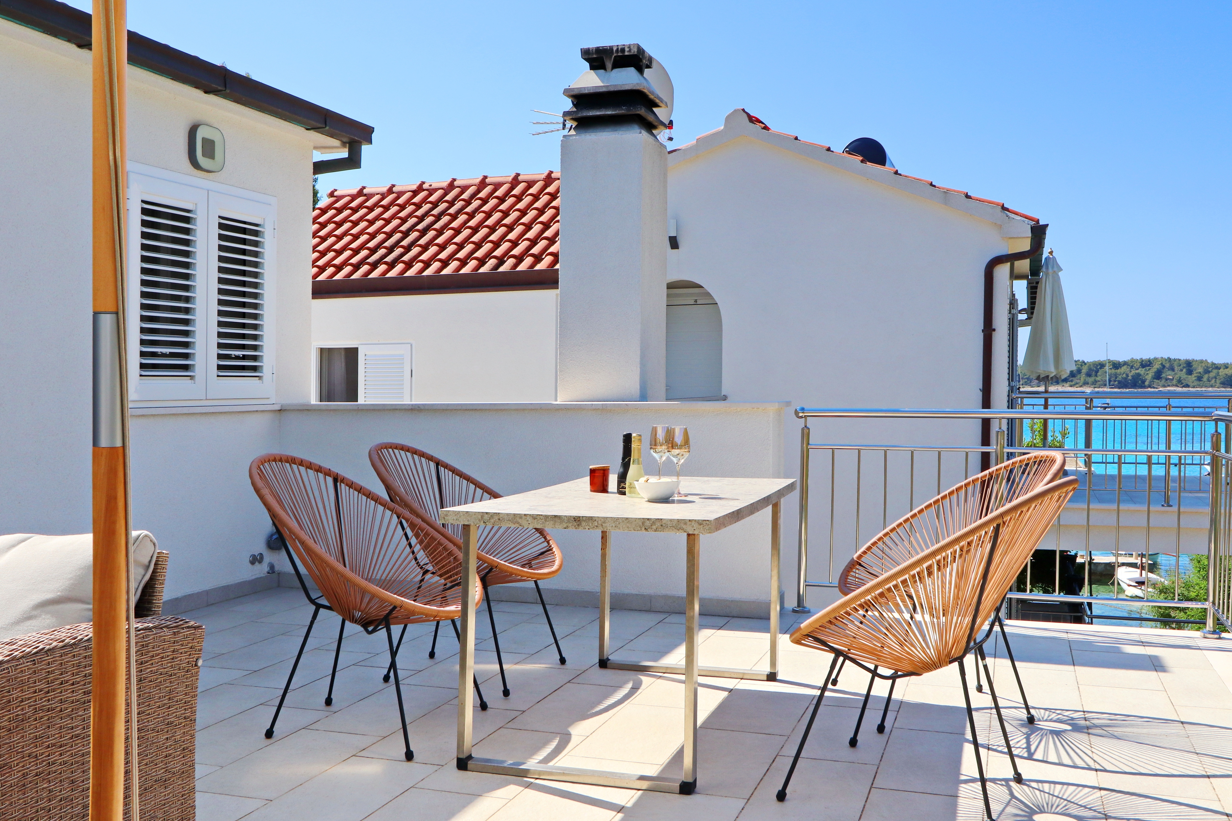 Comfortable and spacious house near beach Cove Slatina, Korčula  K