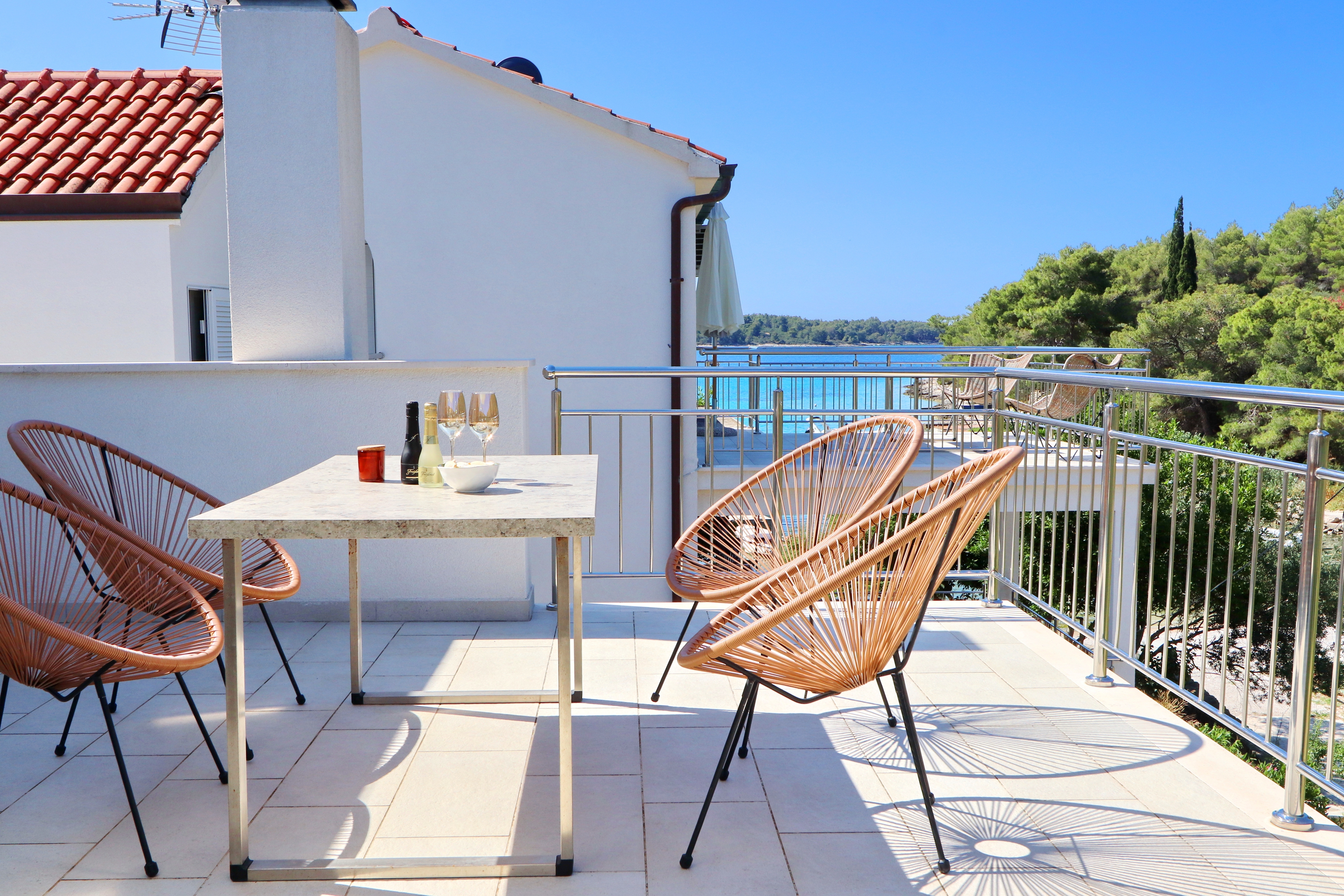 Comfortable and spacious house near beach Cove Slatina, Korčula  K