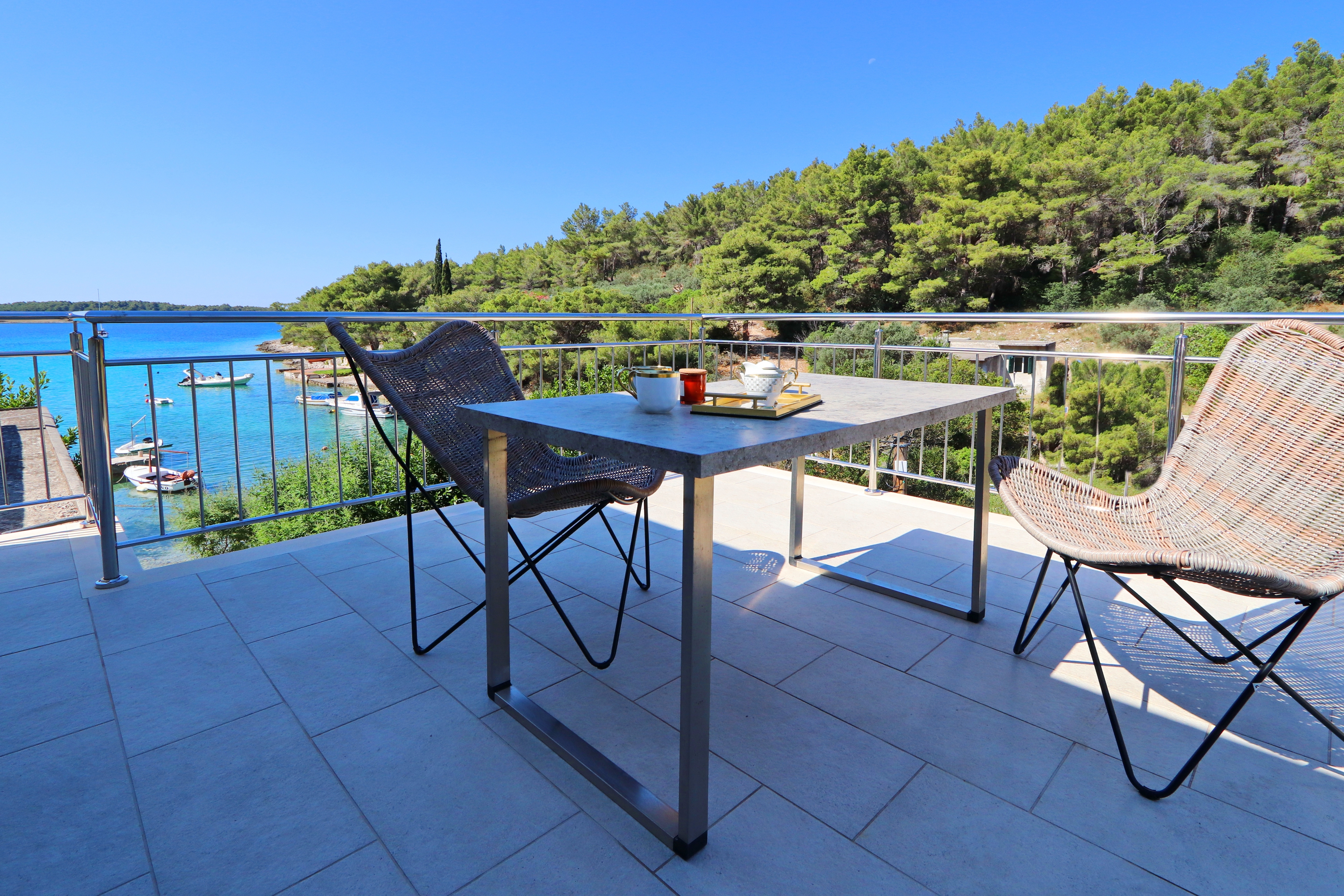 Comfortable and spacious house near beach Cove Slatina, Korčula  K