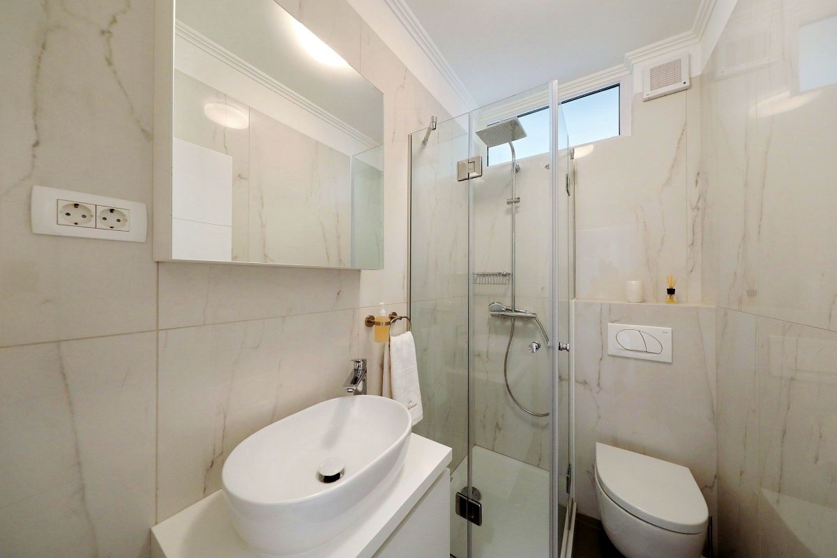 Comfortable and spacious house with terrace Sikovo, Biograd  K