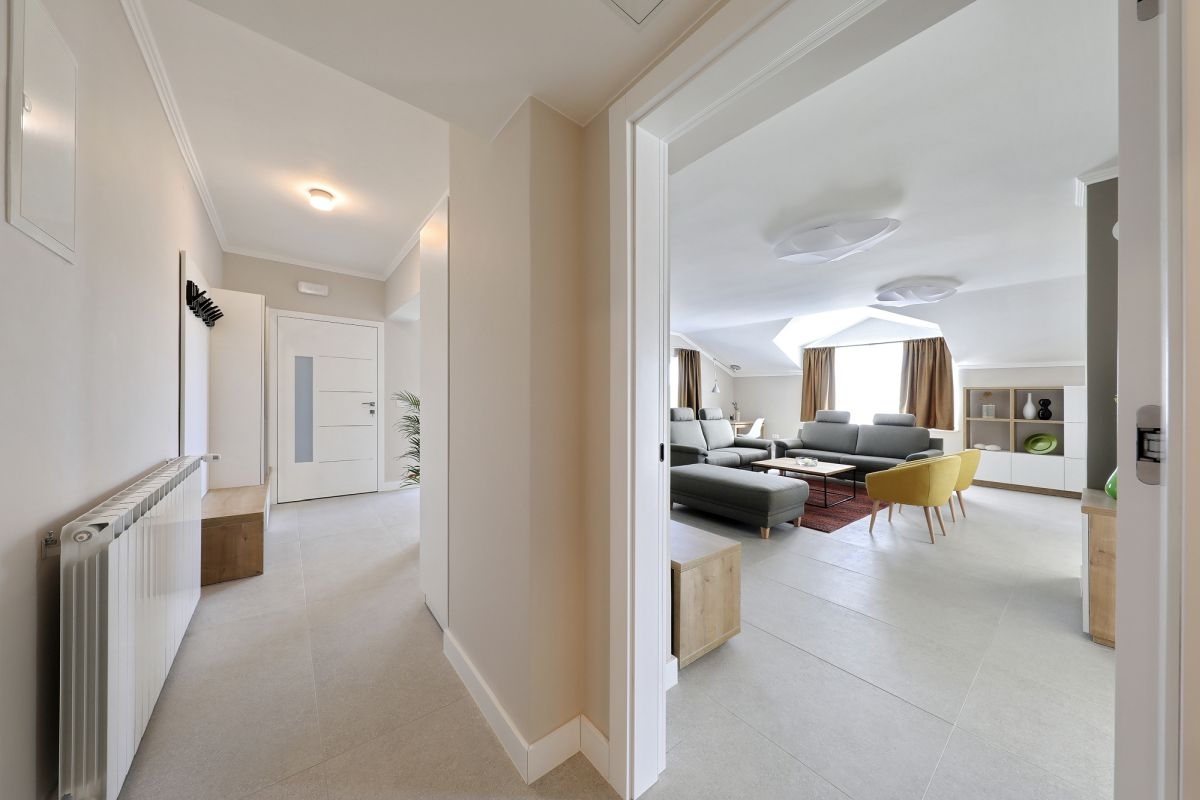 Comfortable and spacious house with terrace Sikovo, Biograd  K
