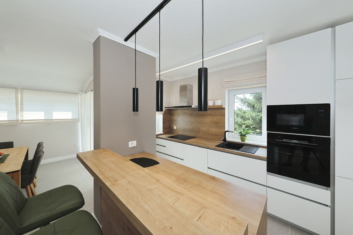 Comfortable and spacious house with terrace Sikovo, Biograd  K
