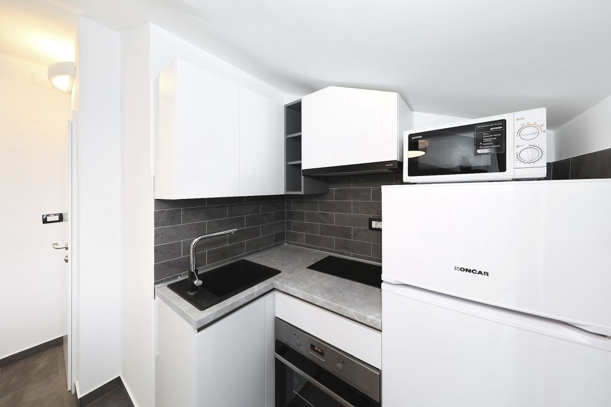 Comfortable and spacious house with terrace Sikovo, Biograd  K