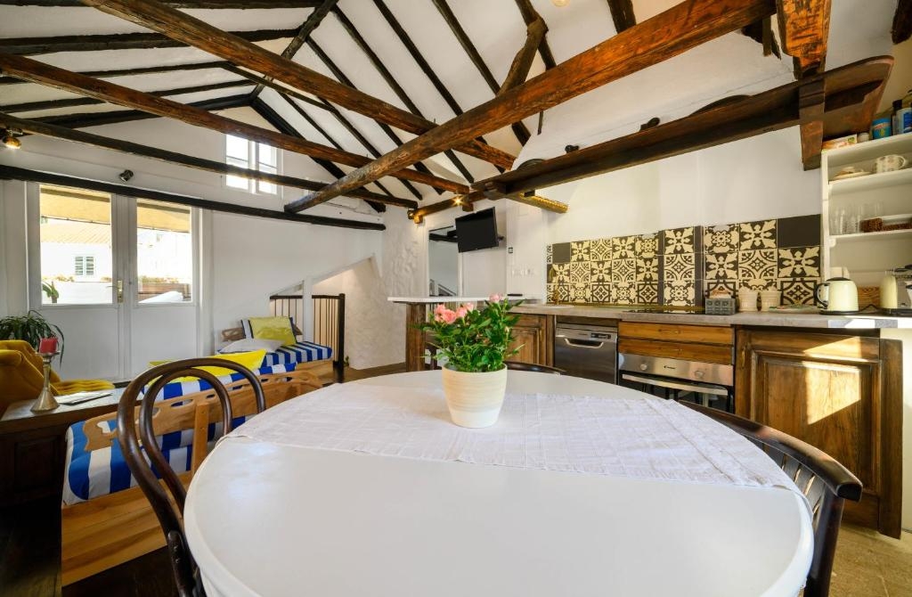 One bedroom apartment with balcony Šibenik  A-a