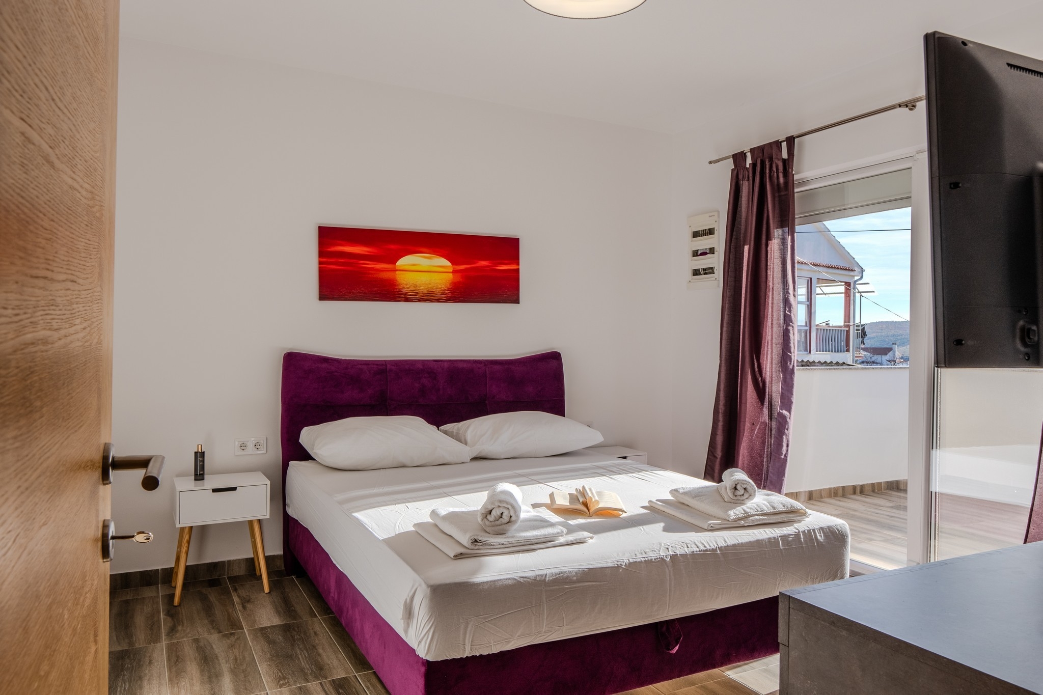 Three bedroom house with terrace and sea view Posedarje, Novigrad  K