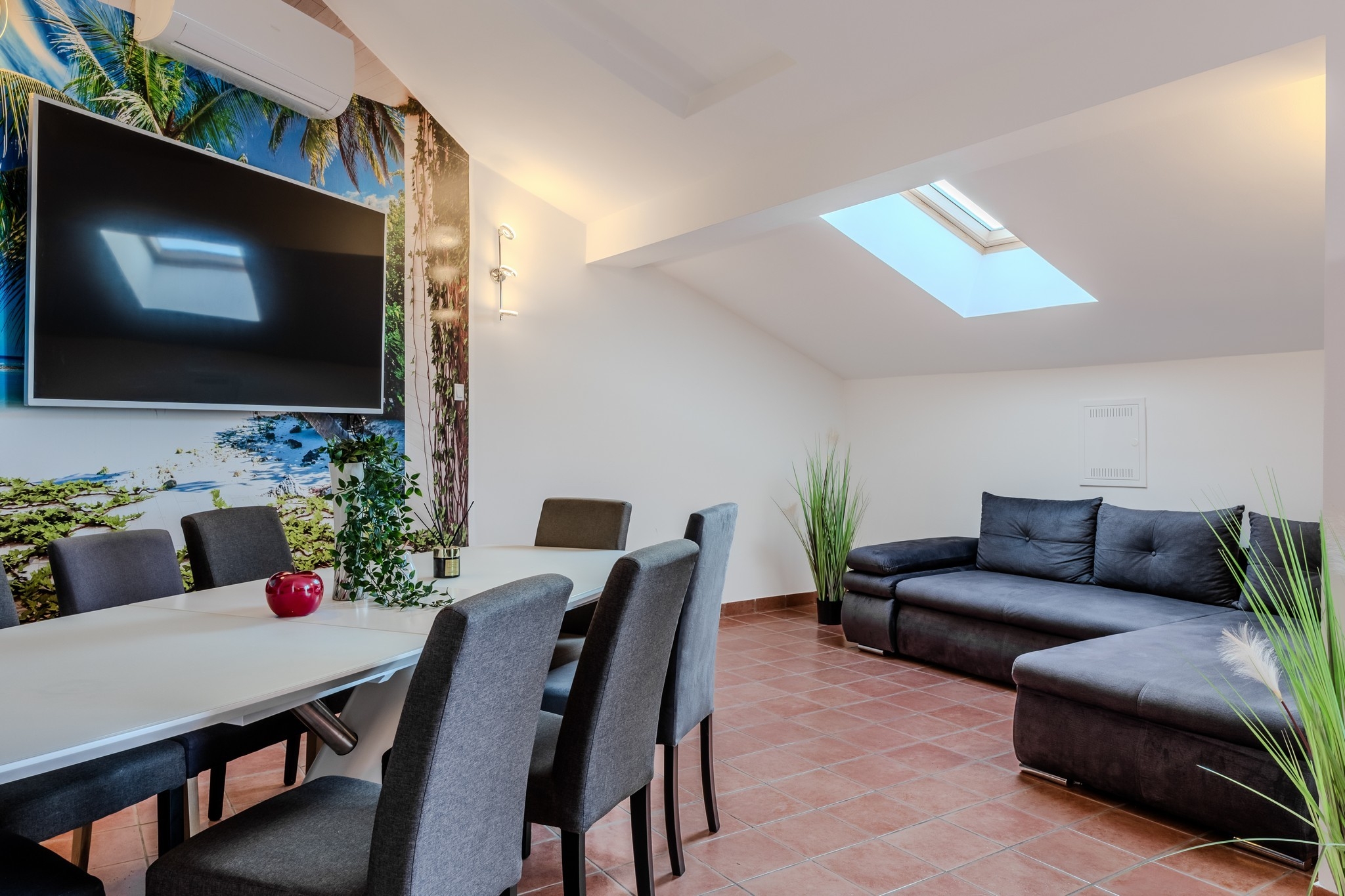 Trosobni apartman s balkonom i pogledom na more Novalja, Pag  A-a