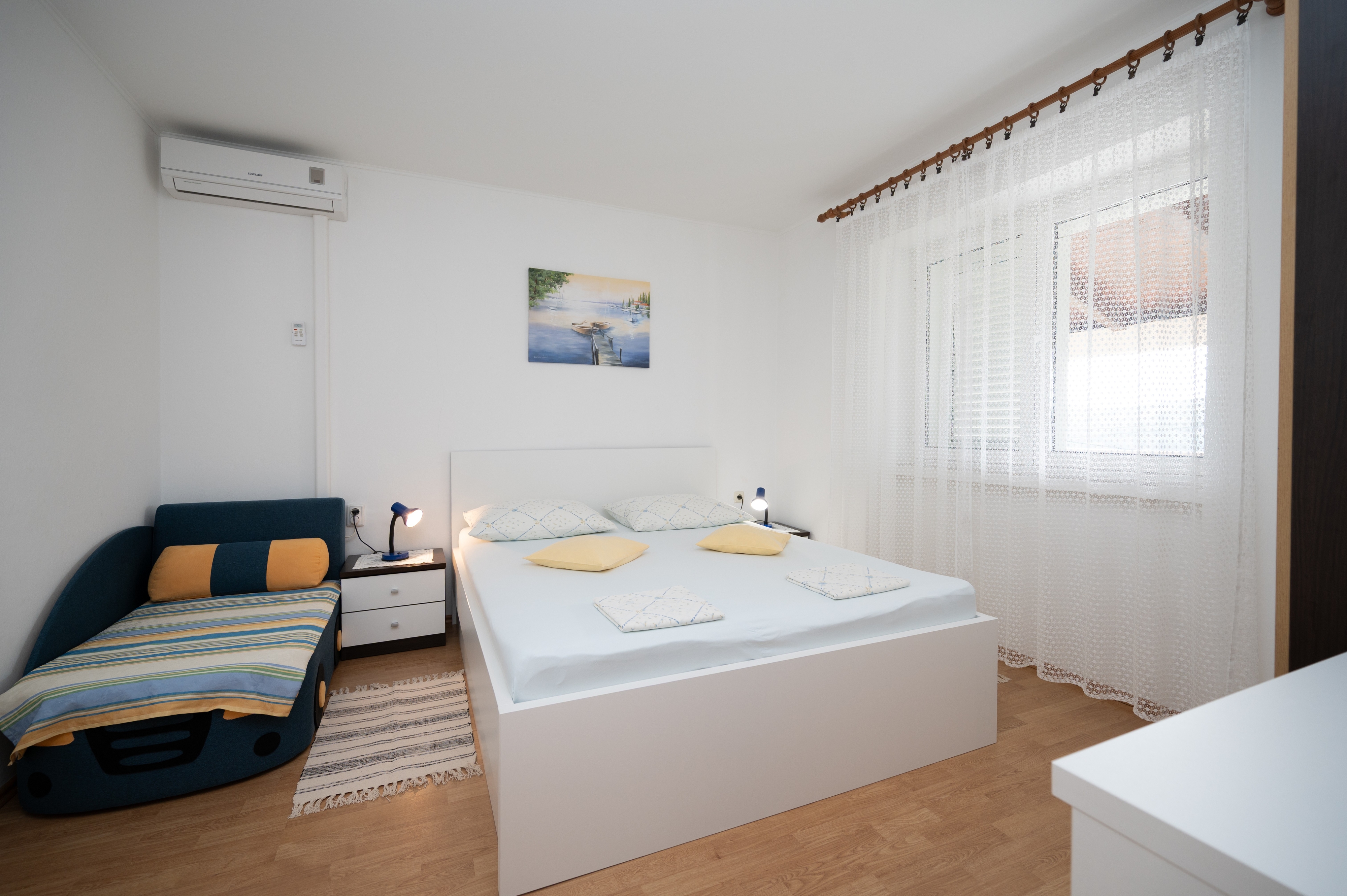 Two bedroom apartment with terrace and sea view Lopar, Rab  A-a