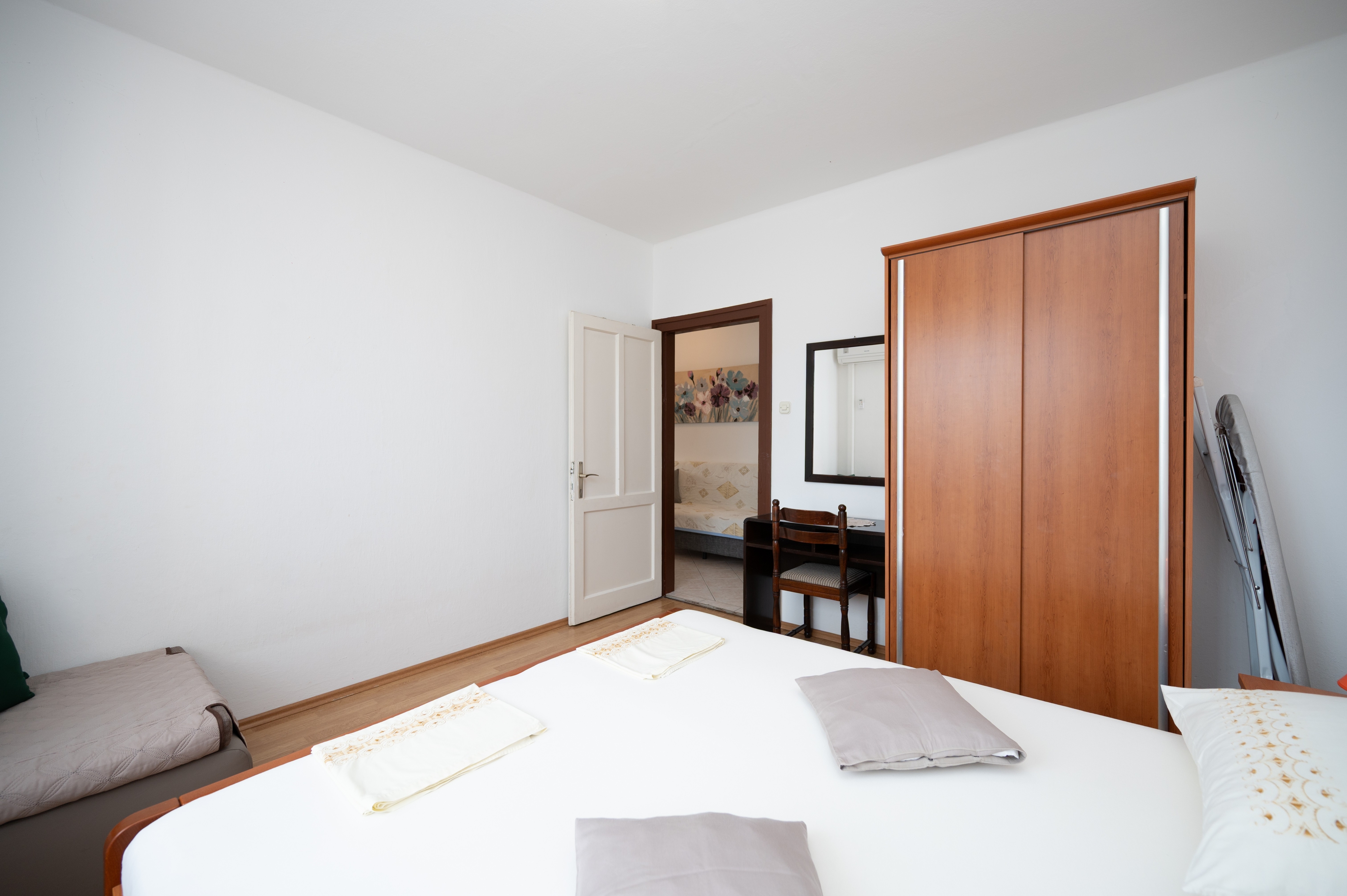 Two bedroom apartment with terrace and sea view Lopar, Rab  A-a