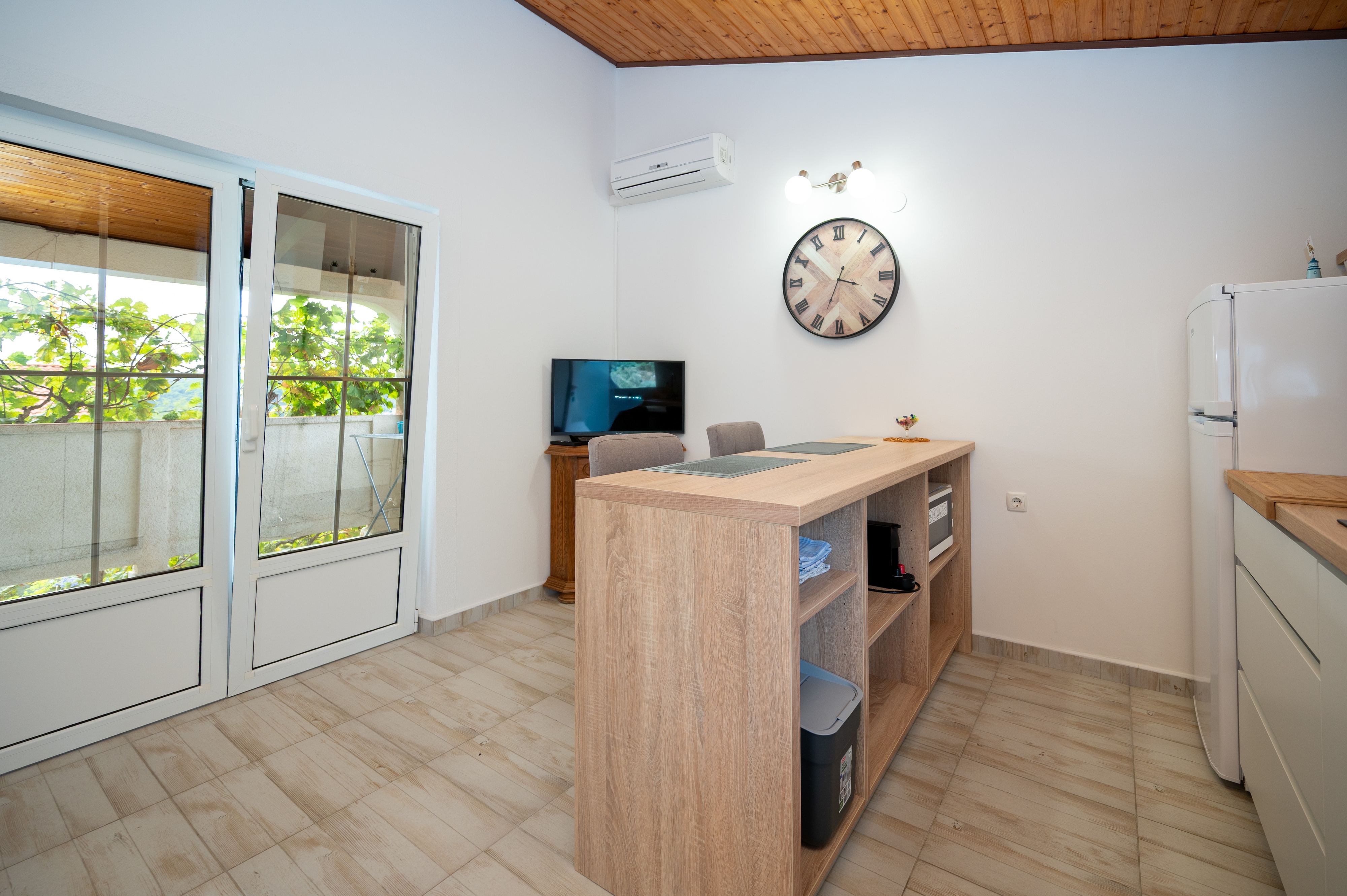 Top Rab Lopar Top Rab Lopar