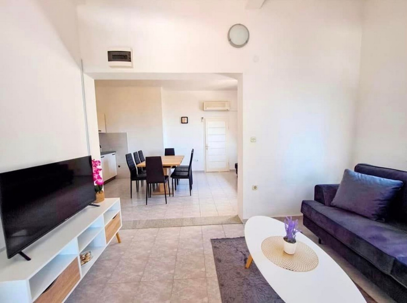 Two bedroom apartment with terrace and sea view Medići, Omiš (A-23741-a)