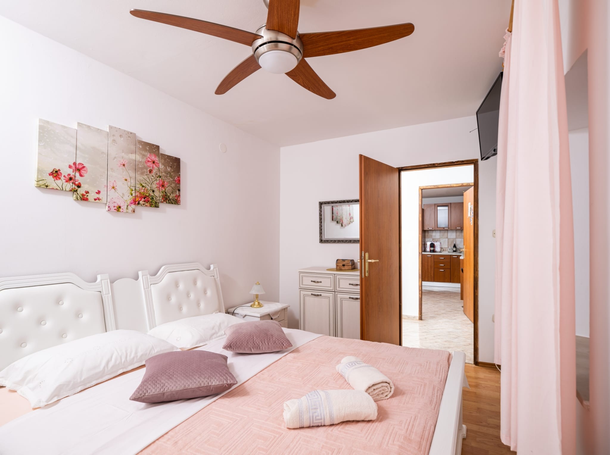 Three bedroom house with terrace Zastražišće, Hvar  K