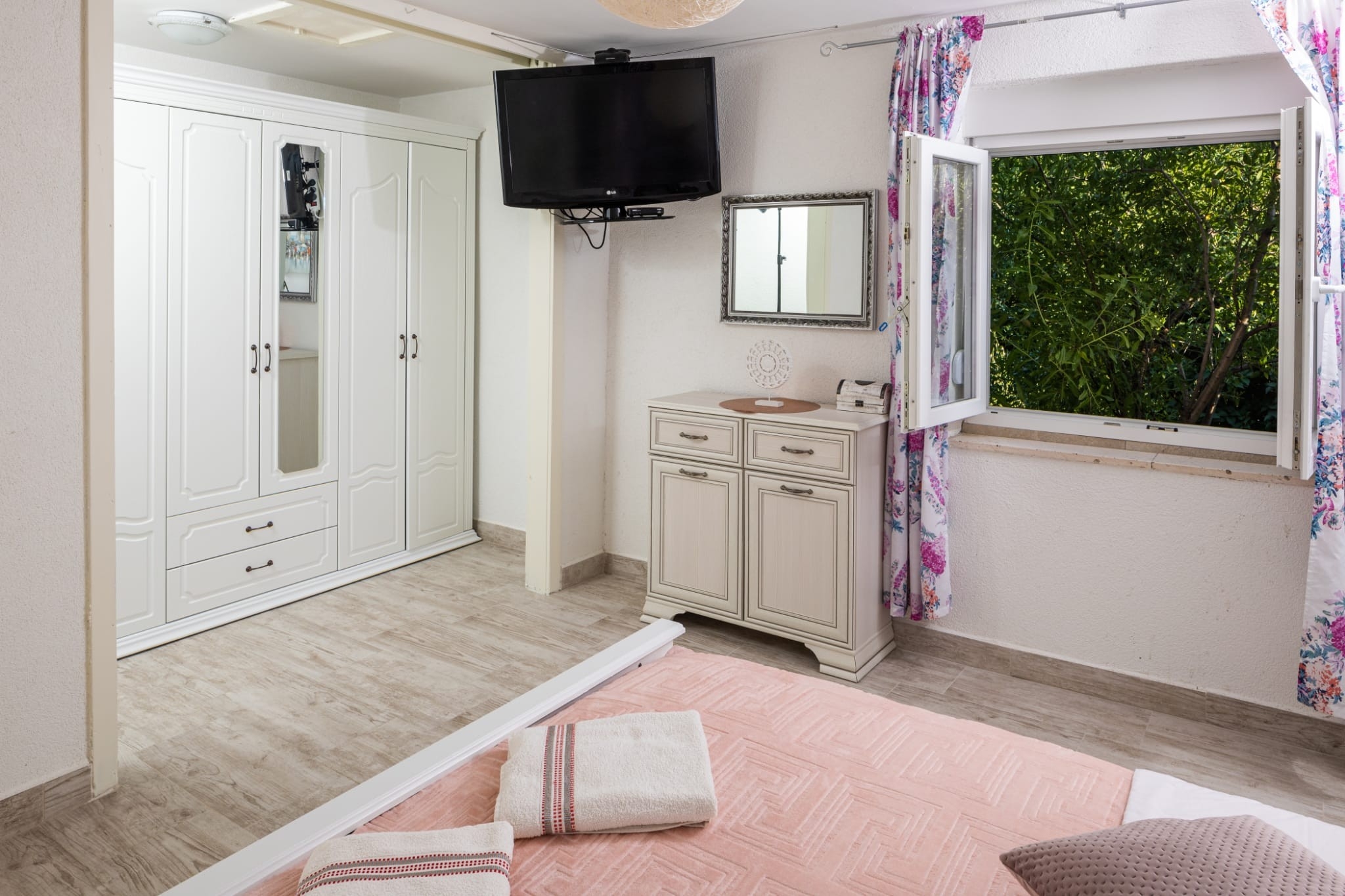 Three bedroom house with terrace Zastražišće, Hvar  K