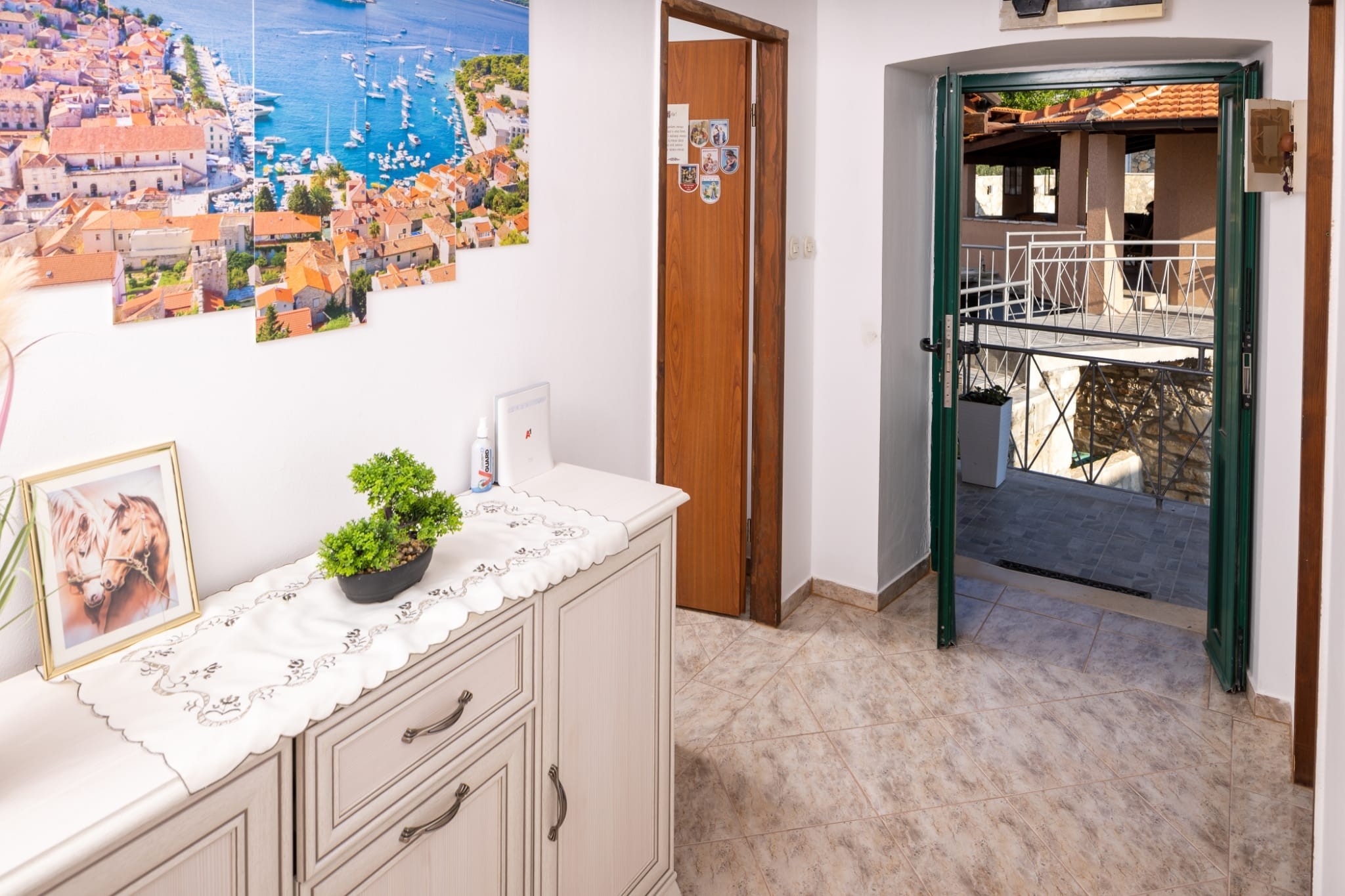 Three bedroom house with terrace Zastražišće, Hvar  K