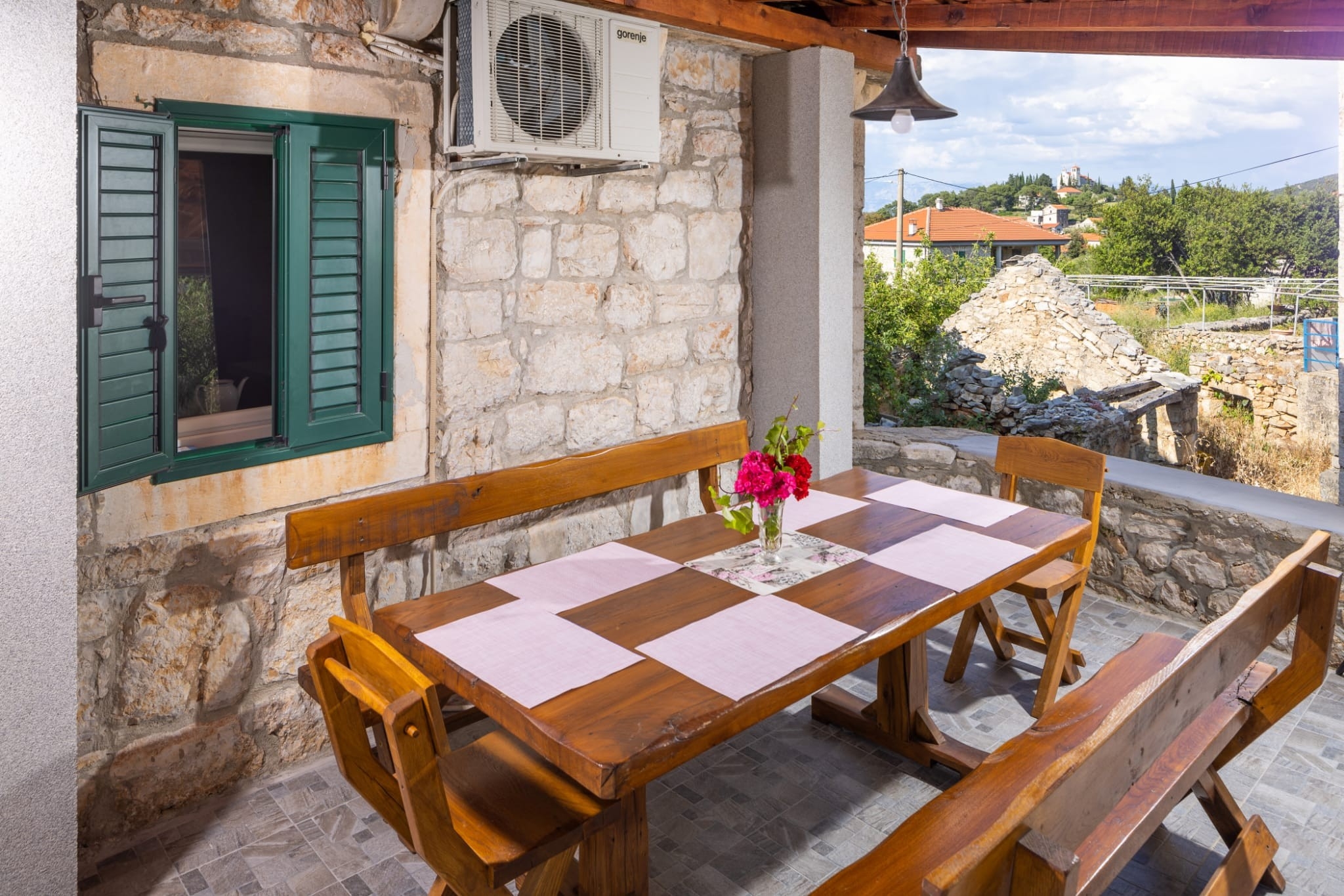 Three bedroom house with terrace Zastražišće, Hvar  K