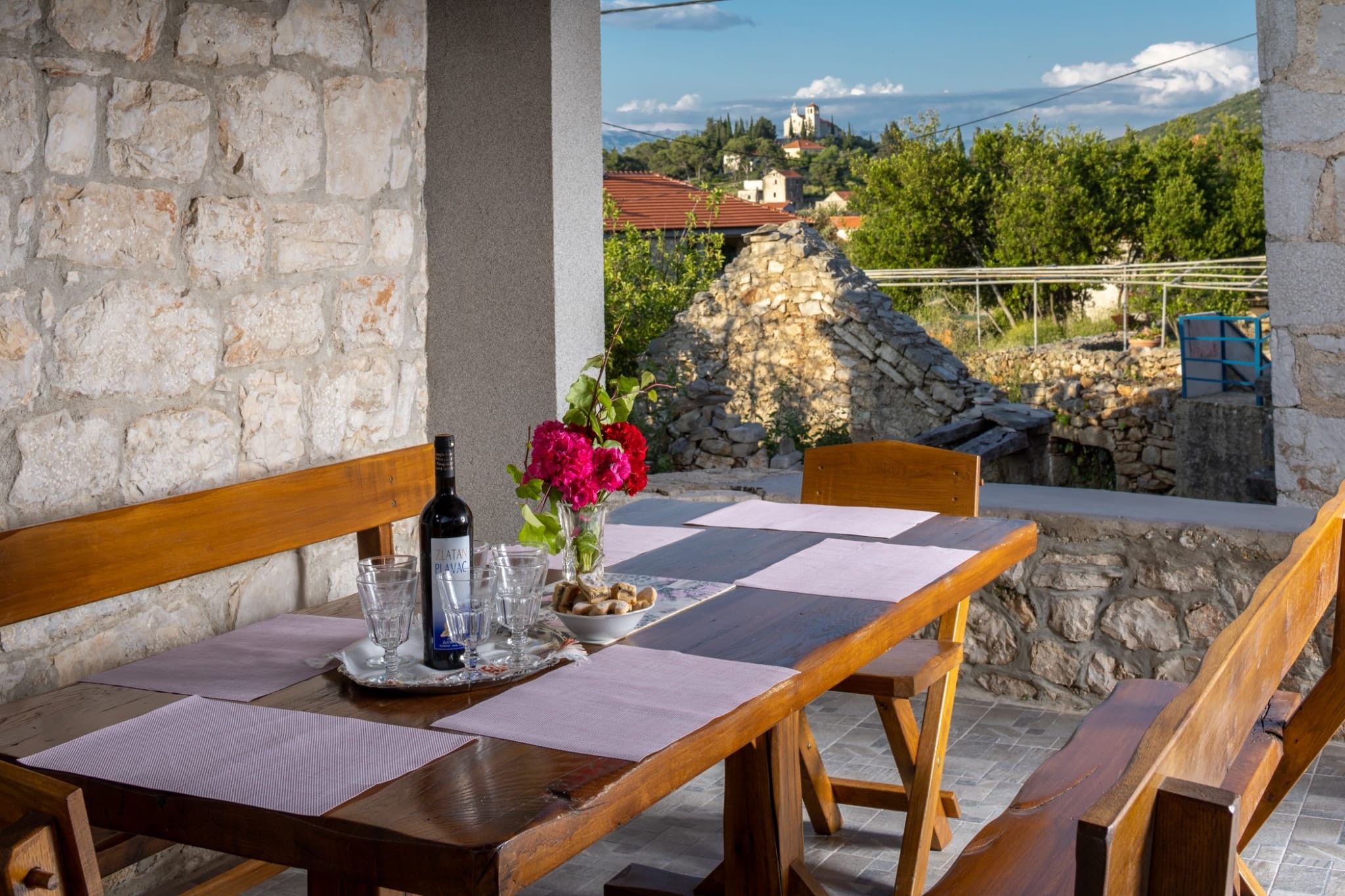 Three bedroom house with terrace Zastražišće, Hvar  K