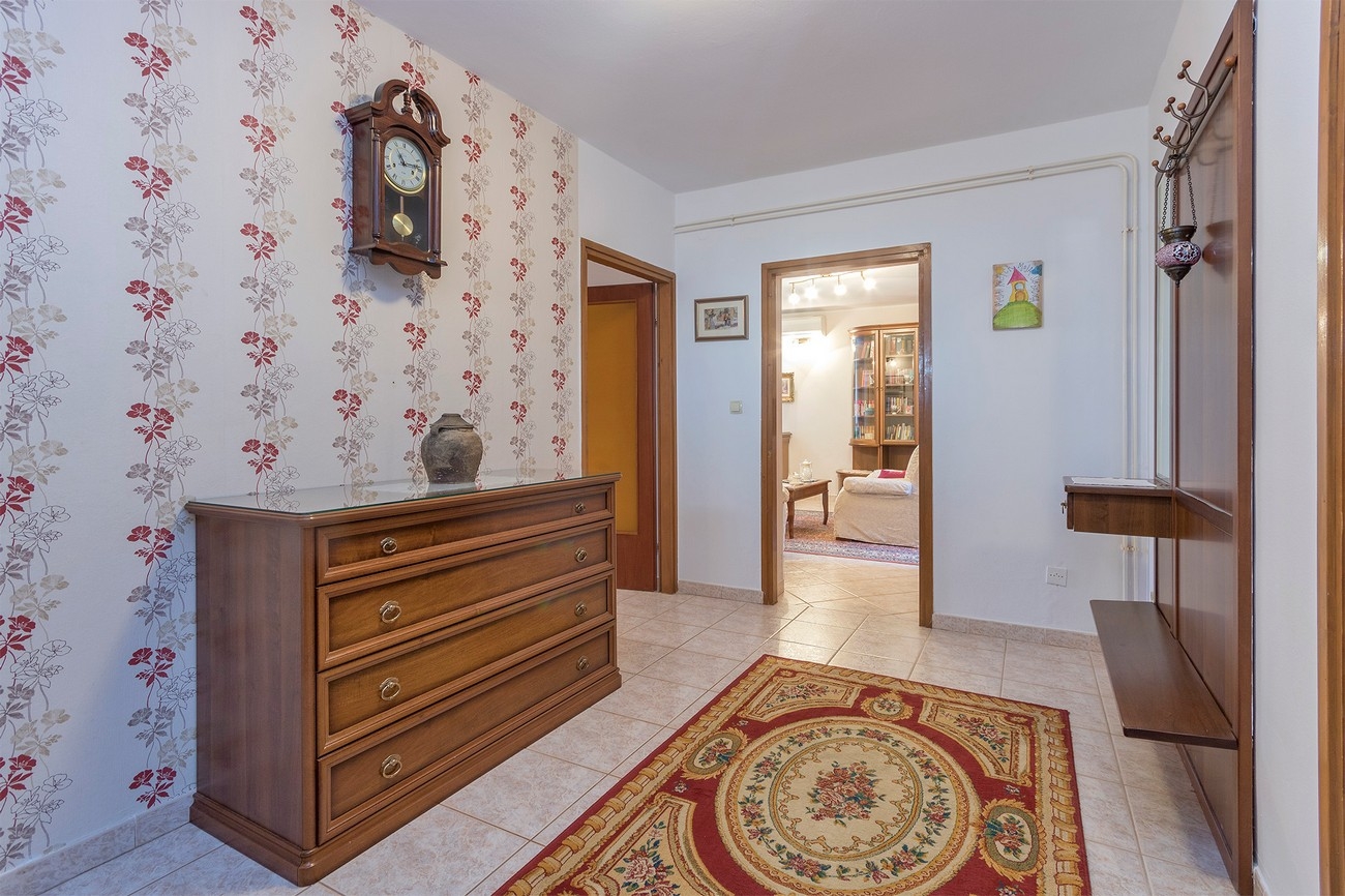 Three bedroom apartment with terrace Valbandon, Fažana  A-b