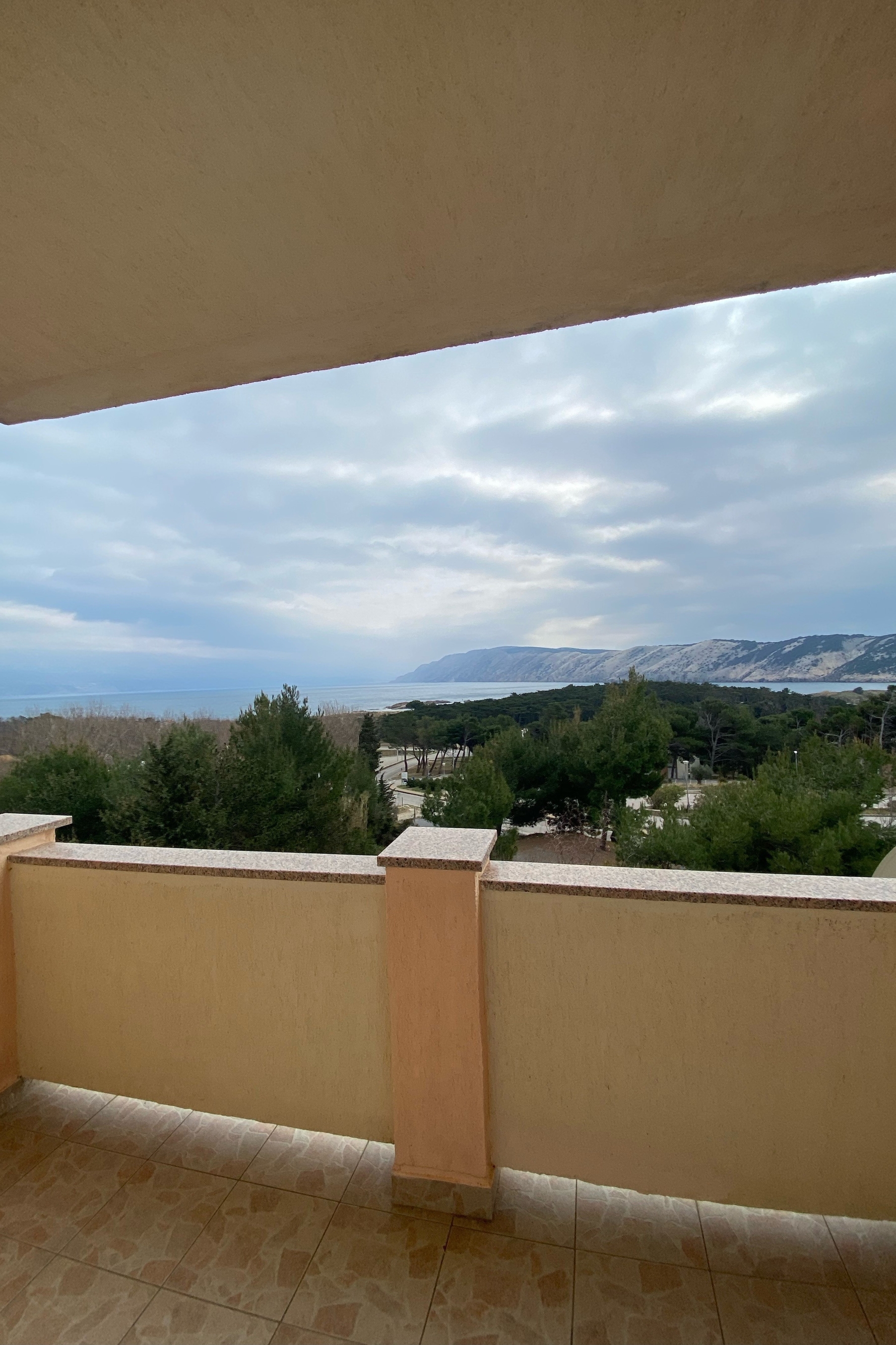 Top Rab Lopar Top Rab Lopar