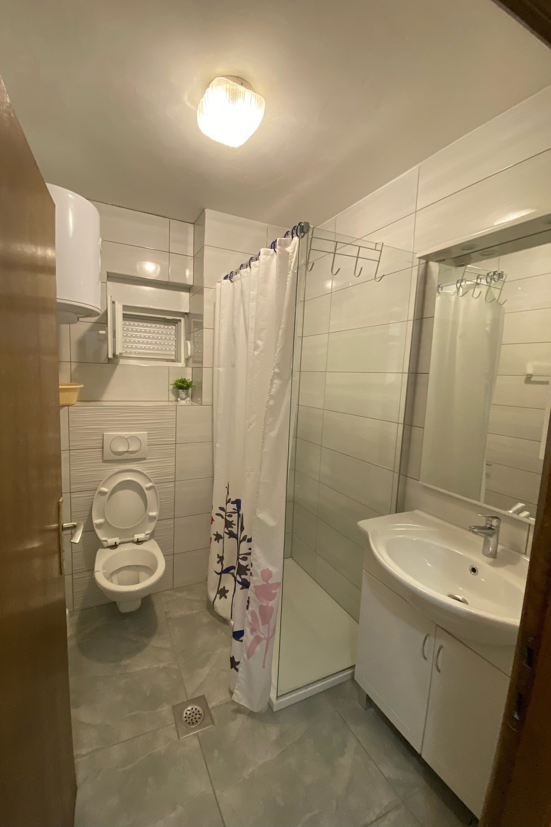 Top Rab Lopar Top Rab Lopar