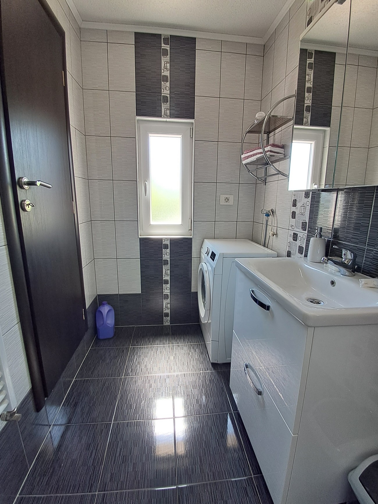 Two bedroom apartment with terrace Jurazini, Central Istria - Središnja Istra  A-a