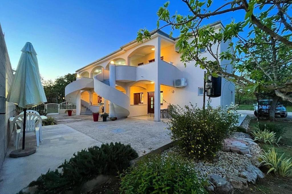 Jednosobni apartman s terasom Biograd na Moru, Biograd  A-c