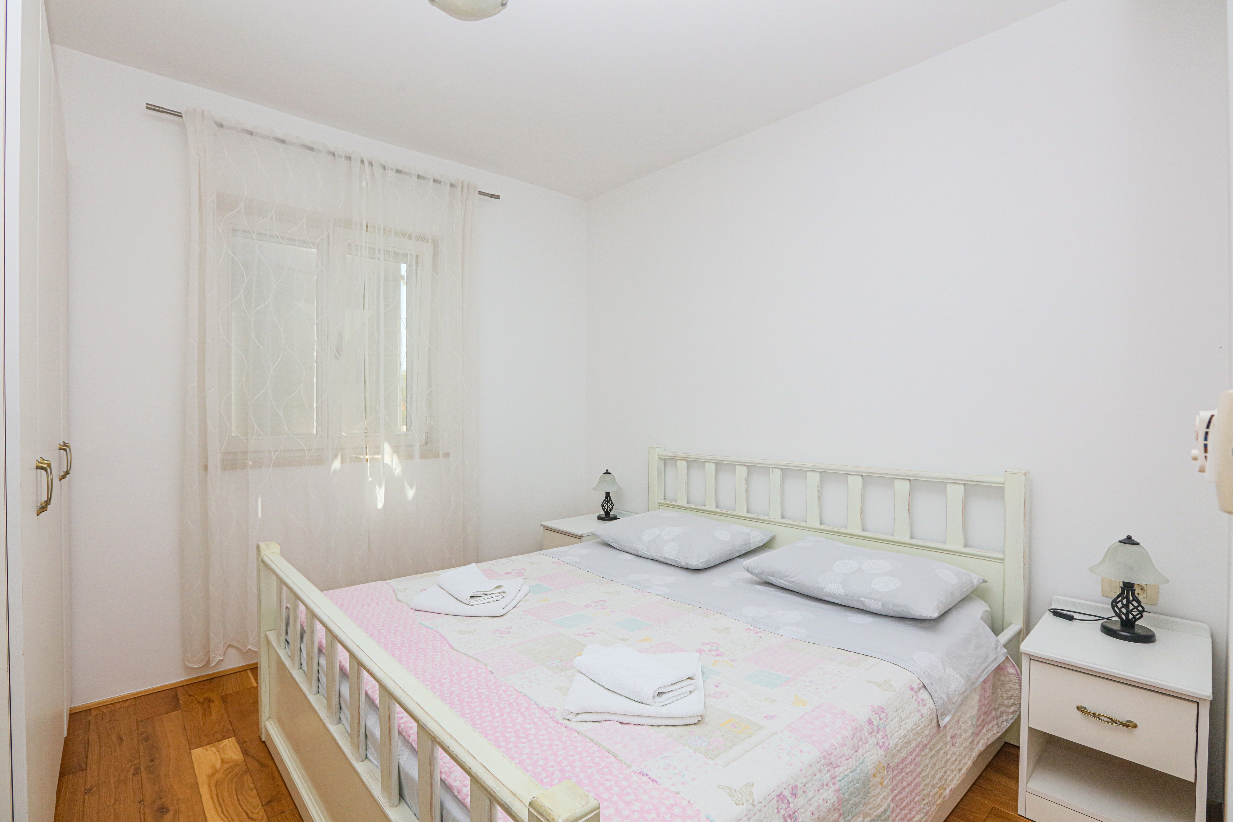 Two bedroom apartment with terrace Biograd na Moru, Biograd  A-b