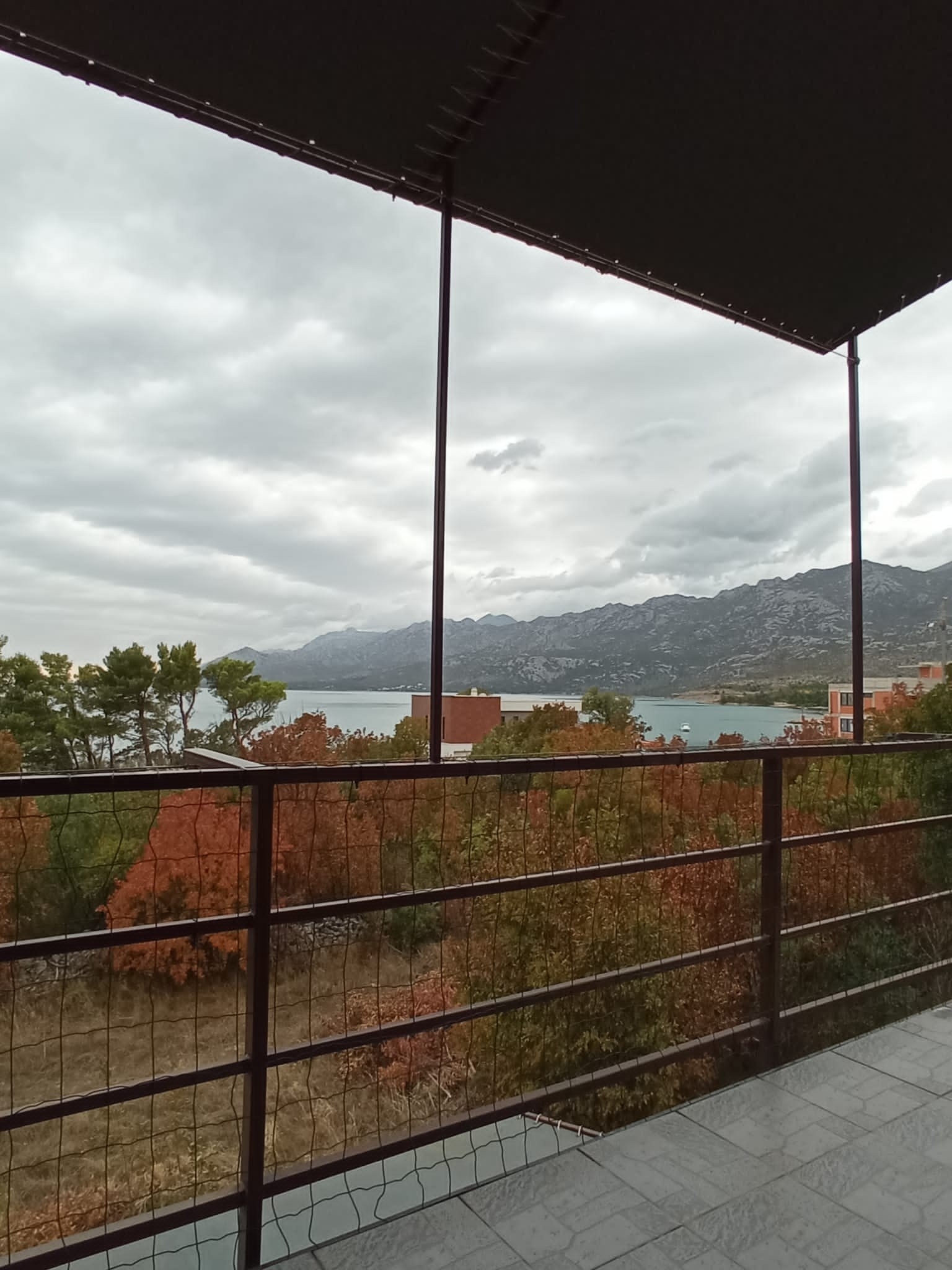 One bedroom apartment with terrace and sea view Rovanjska, Paklenica  A-a