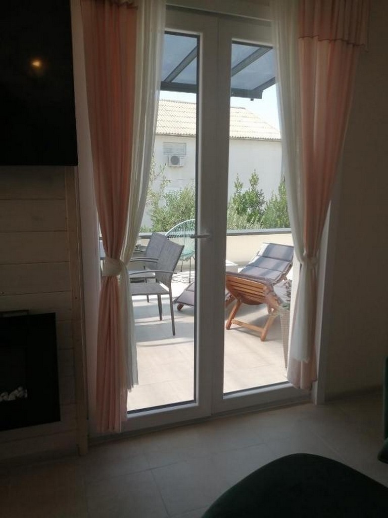 Two bedroom apartment with terrace Vodice  A-a