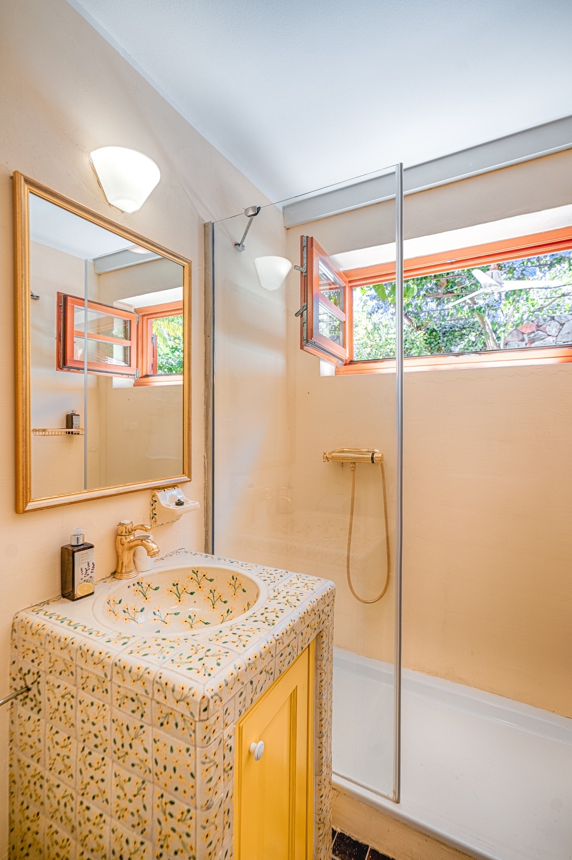 Four bedroom house with terrace and sea view Jelsa, Hvar  K