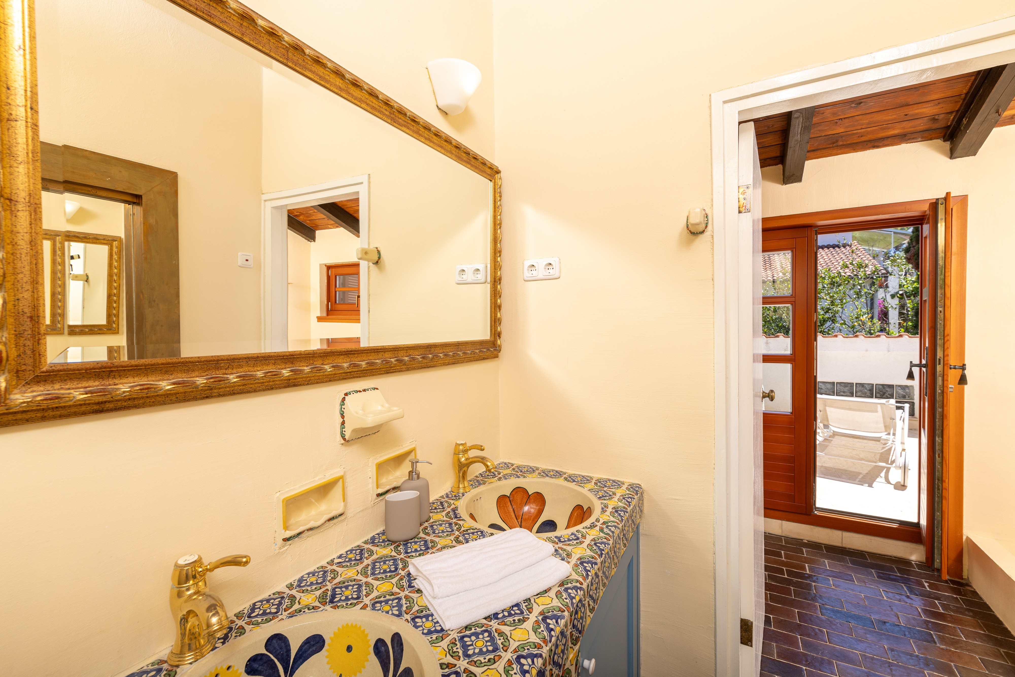 Four bedroom house with terrace and sea view Jelsa, Hvar  K