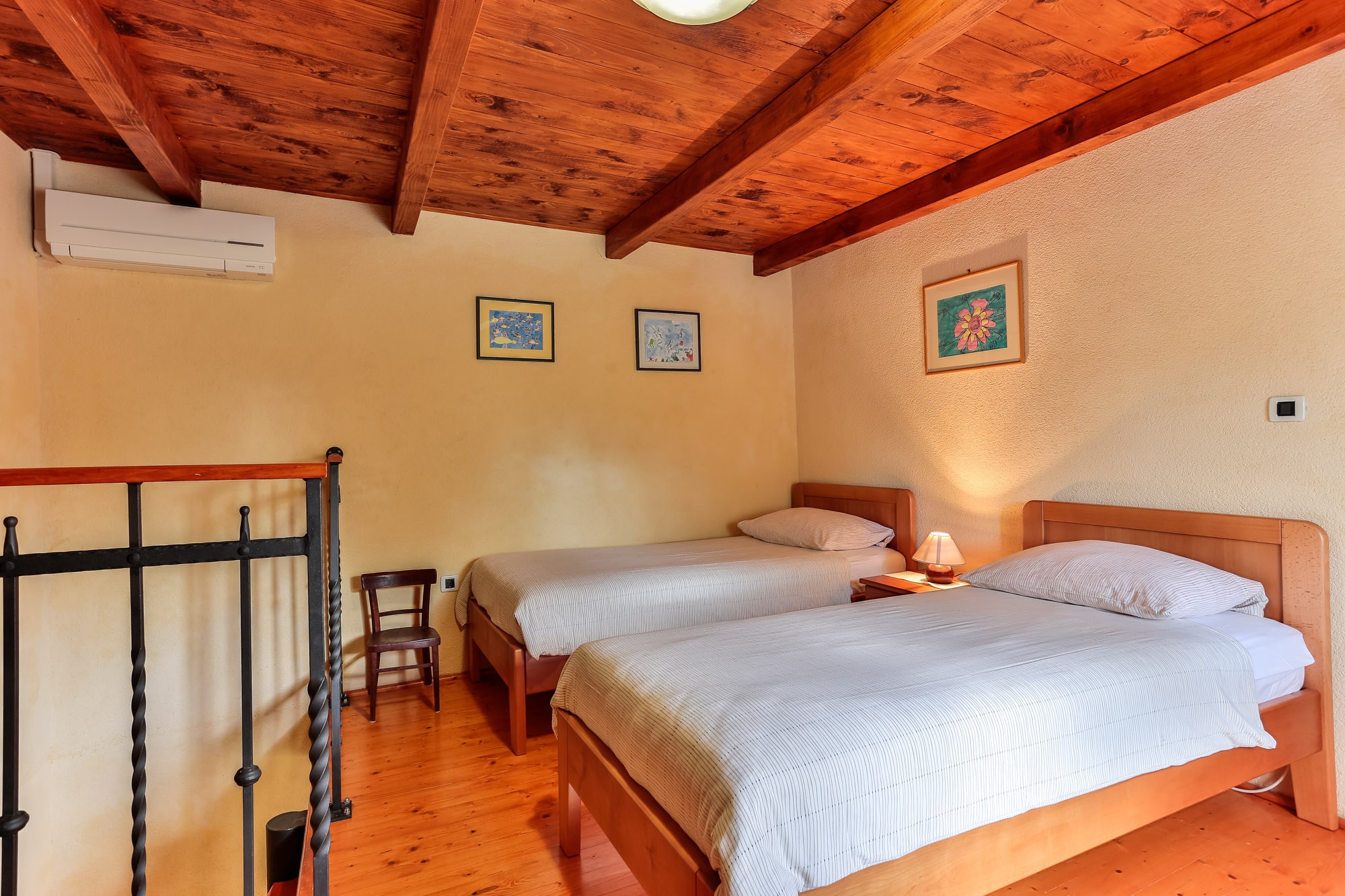 Three bedroom house with terrace Sveti Kirin, Central Istria - Središnja Istra  K