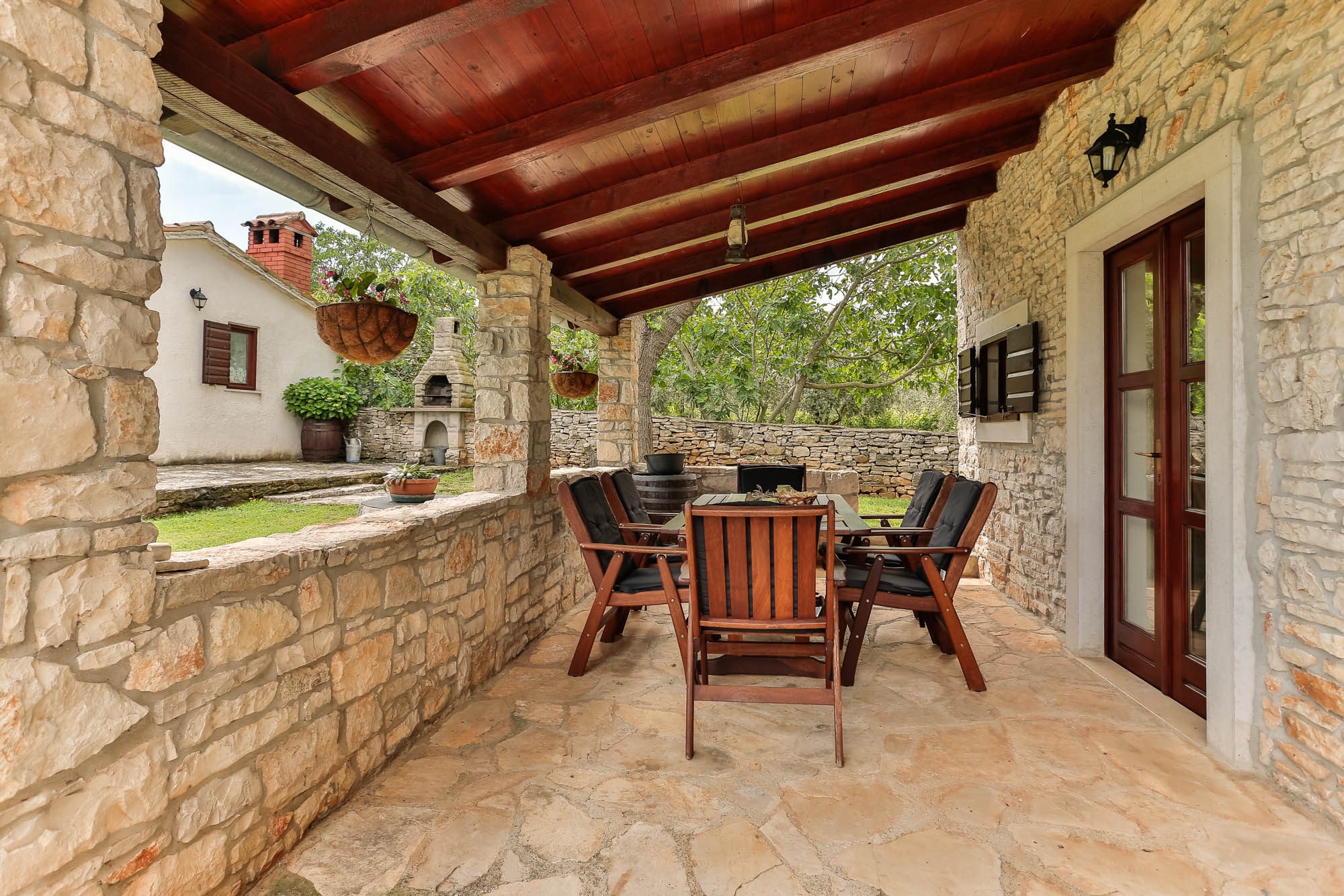 Three bedroom house with terrace Sveti Kirin, Central Istria - Središnja Istra  K