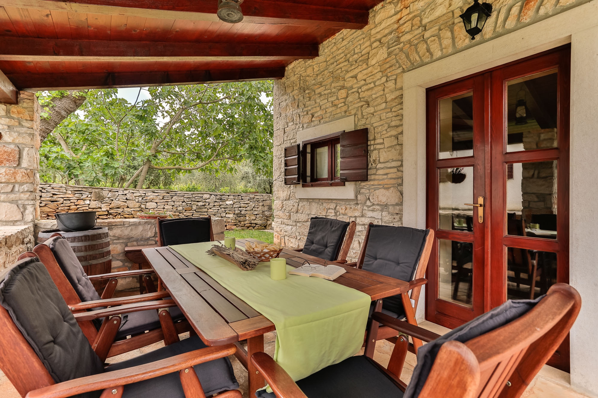 Three bedroom house with terrace Sveti Kirin, Central Istria - Središnja Istra  K