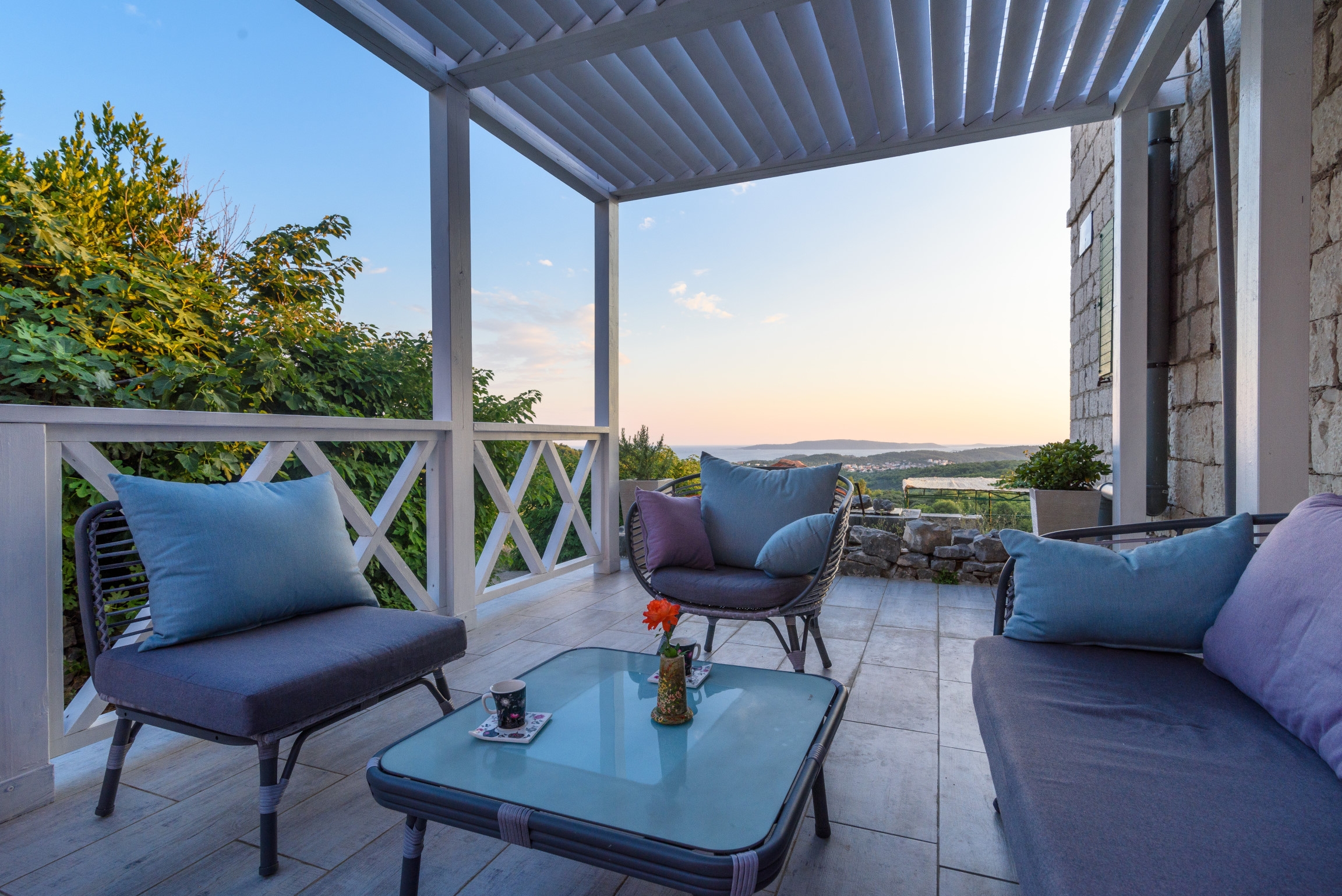 Three bedroom house with terrace and sea view Žedno, Čiovo (K-23762) Three bedroom house with terrace and sea view Žedno, Čiovo (K-23762)