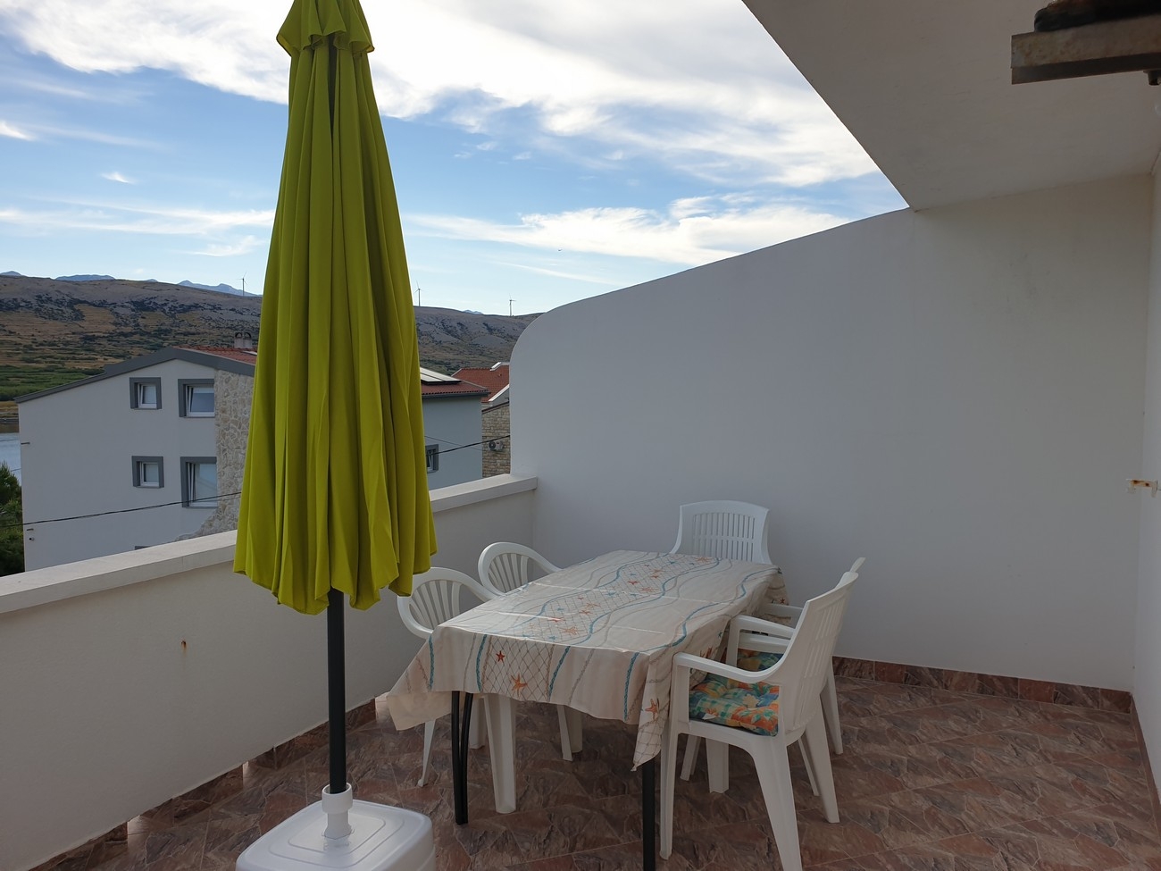 One bedroom apartment with terrace and sea view Pag  A-b