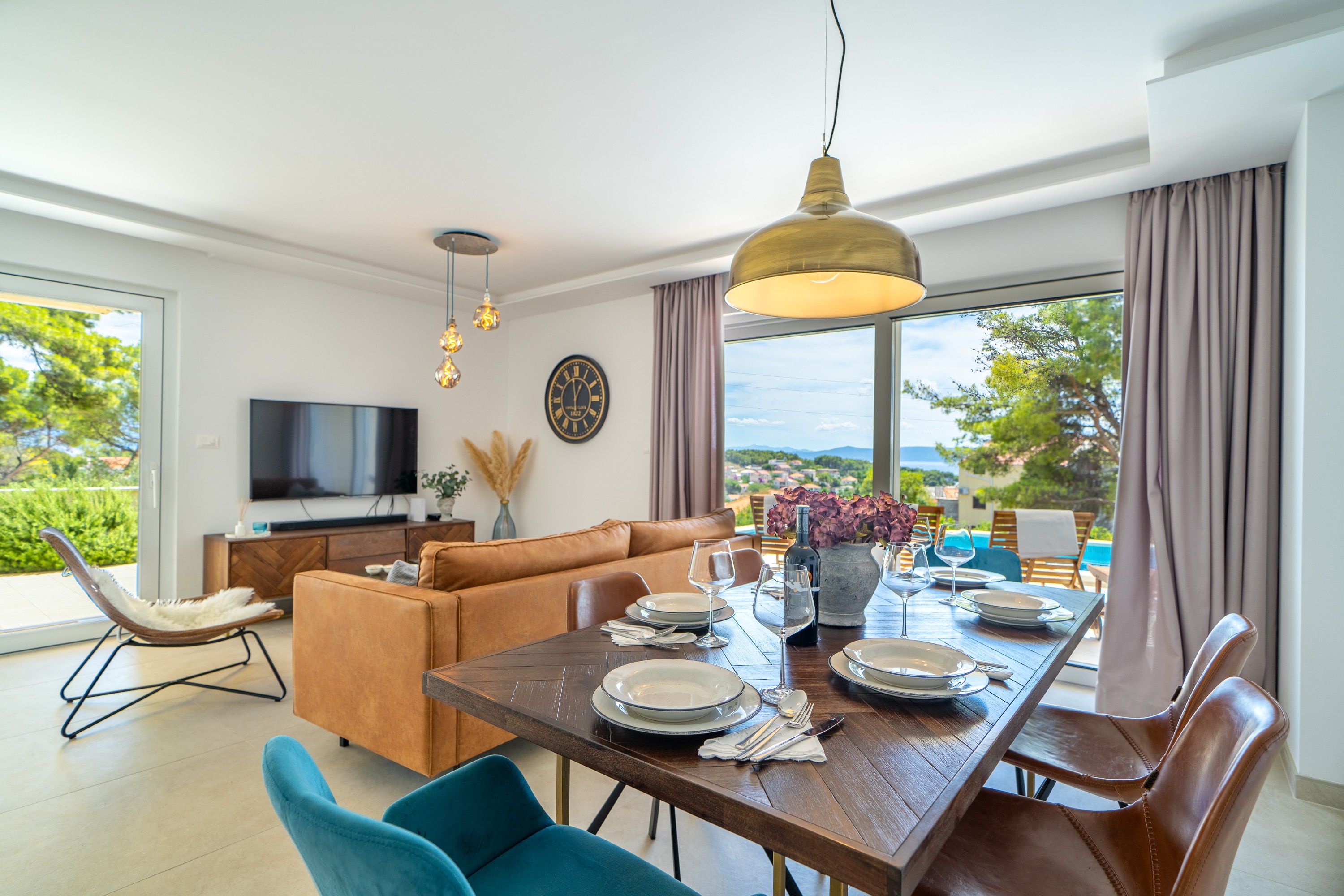 Three bedroom house with terrace and sea view Sumartin, Brač  K