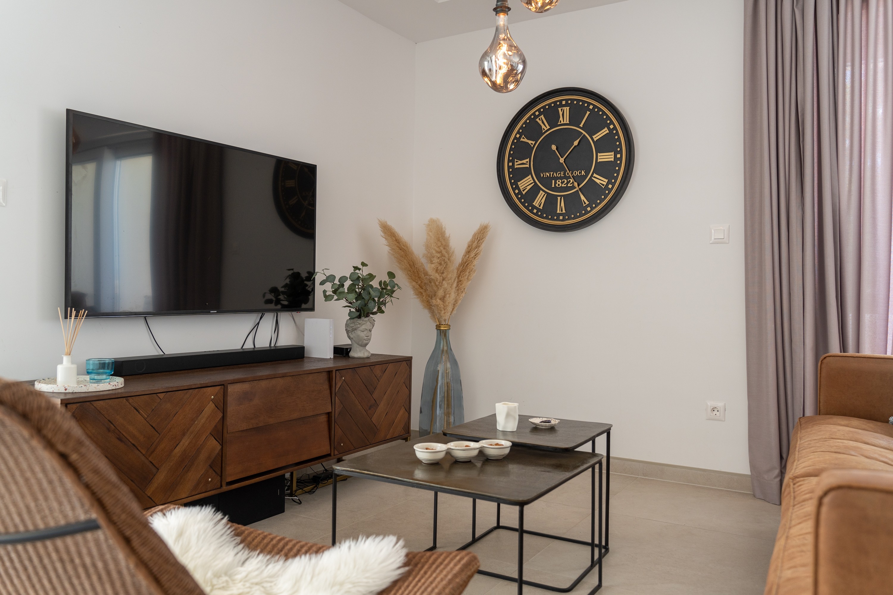 Three bedroom house with terrace and sea view Sumartin, Brač  K