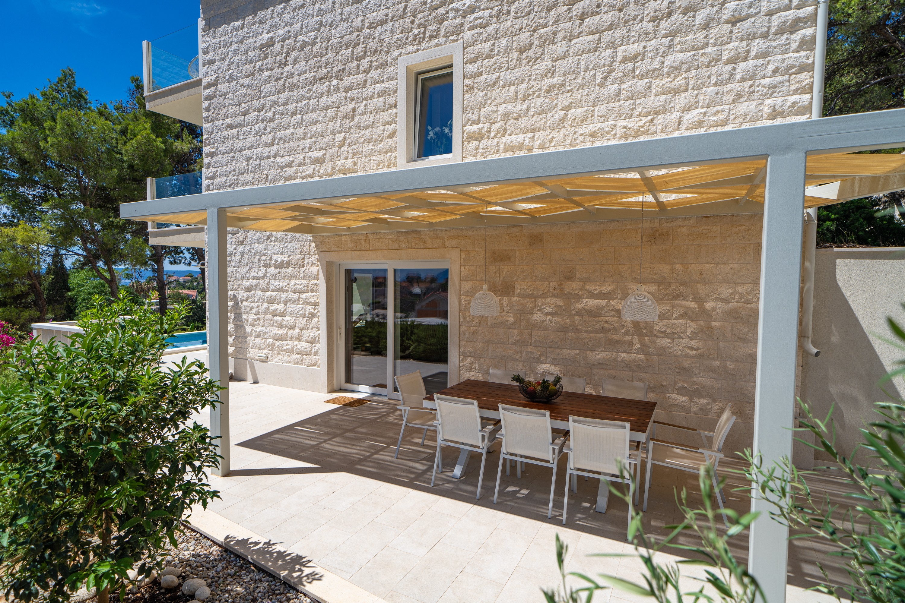 Three bedroom house with terrace and sea view Sumartin, Brač  K