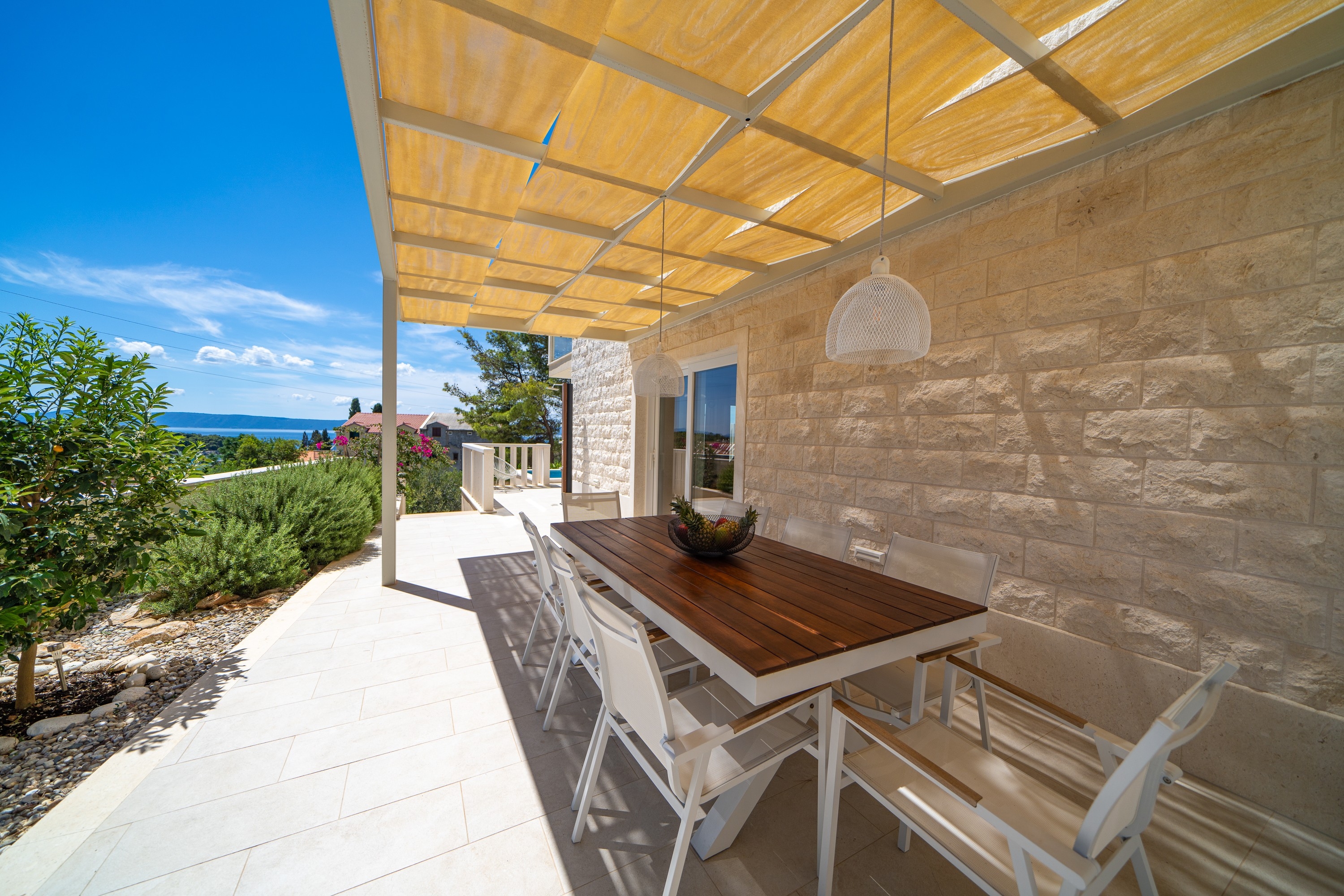 Three bedroom house with terrace and sea view Sumartin, Brač  K