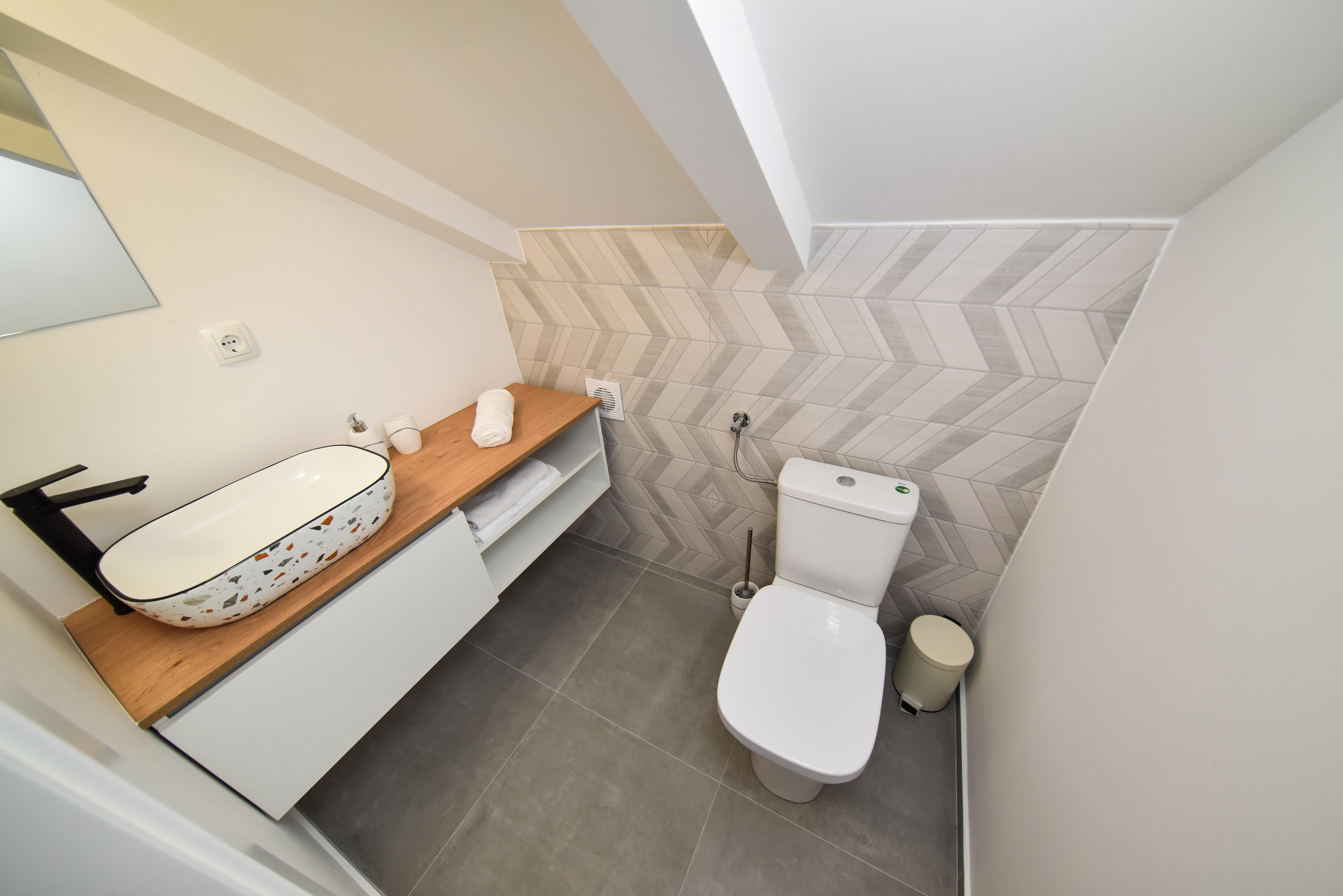 Three bedroom house with air-conditioning Privlaka, Zadar  K