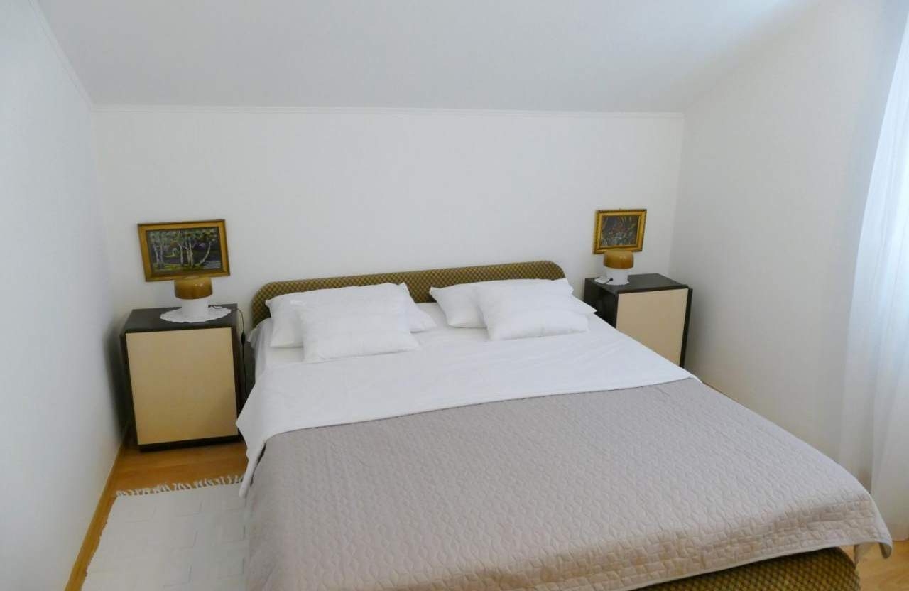 Top Rab Barbat Top Rab Barbat