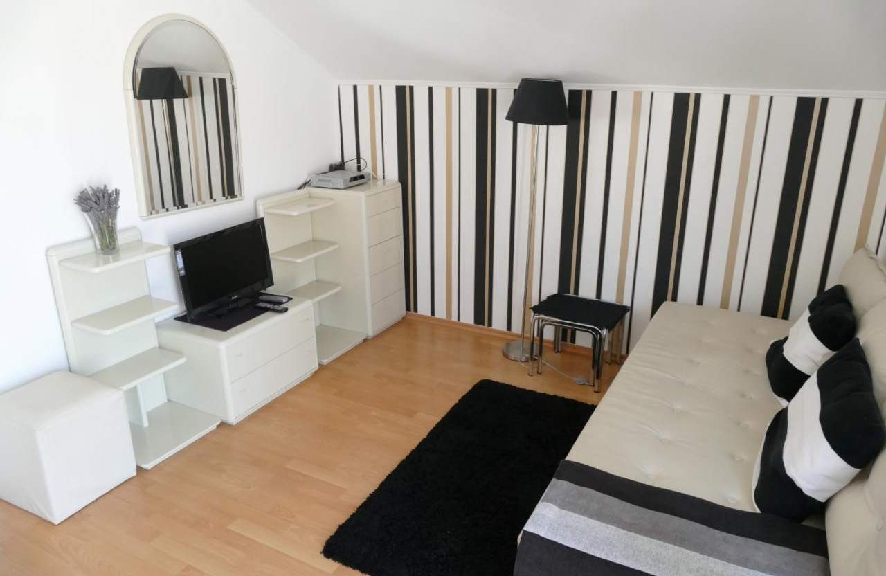 One bedroom apartment with terrace Barbat, Rab (A-23769-b) One bedroom apartment with terrace Barbat, Rab (A-23769-b)