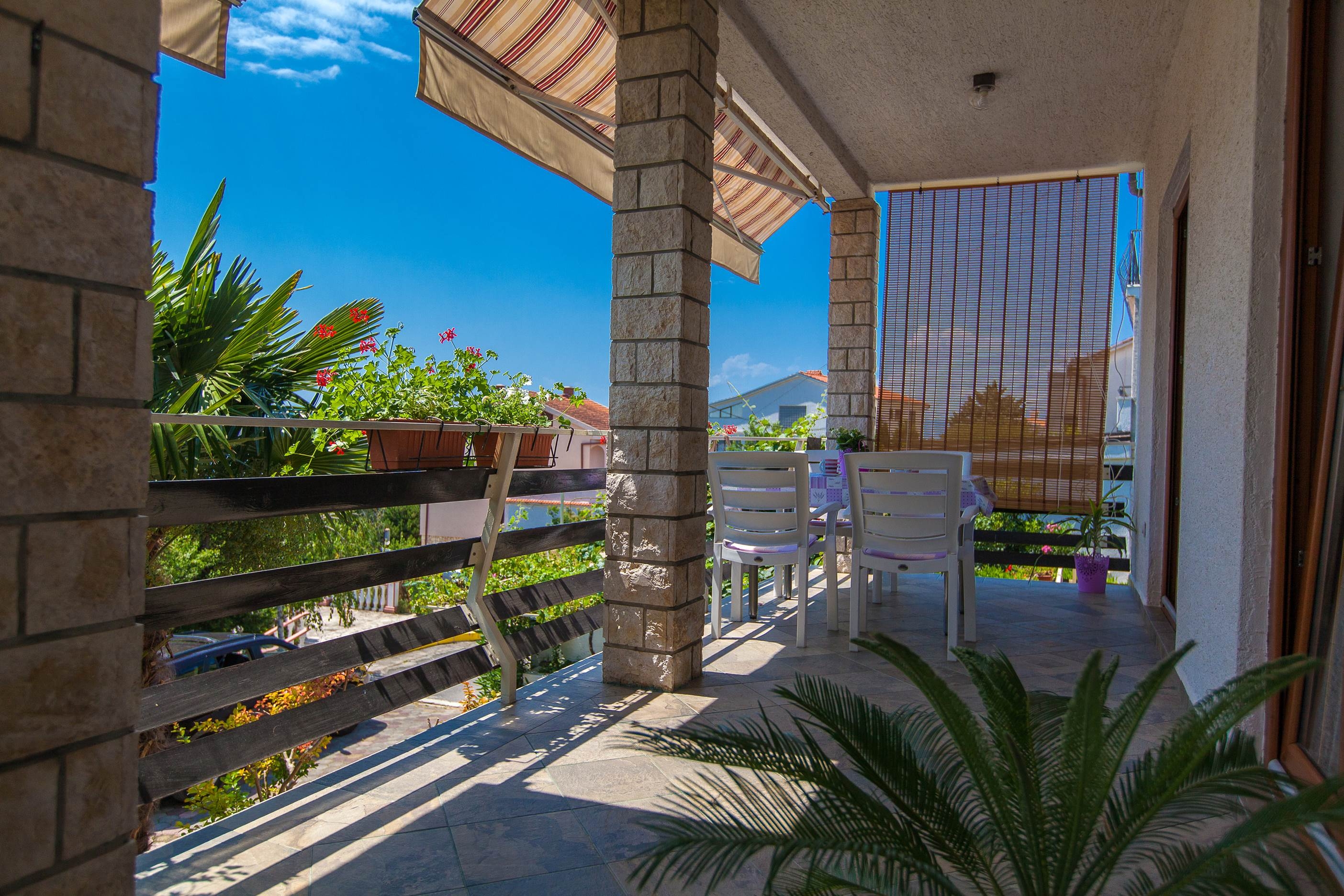 Two bedroom apartment with terrace and sea view Jadranovo, Crikvenica  A-a