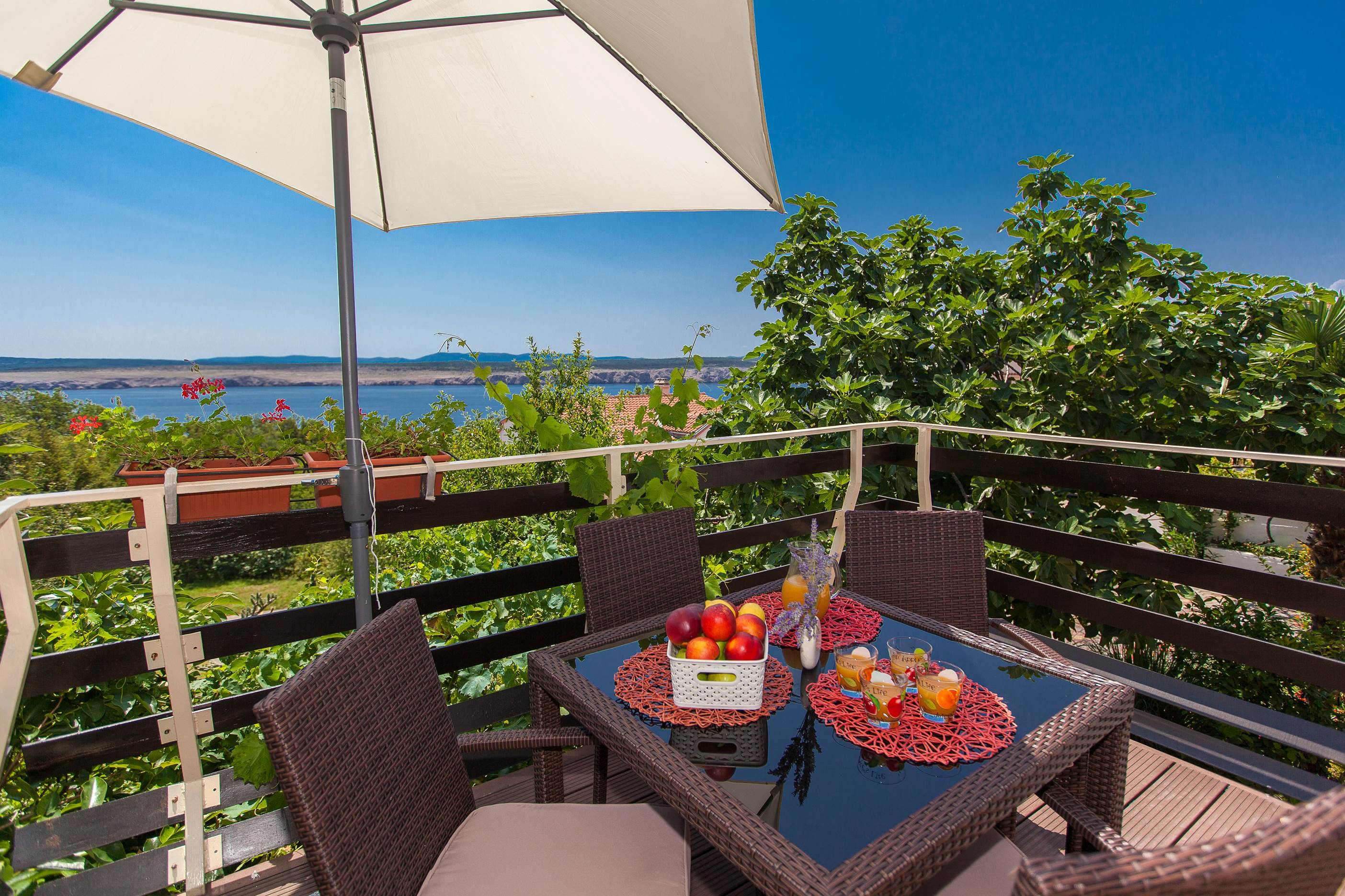 Two bedroom apartment with terrace and sea view Jadranovo, Crikvenica  A-c