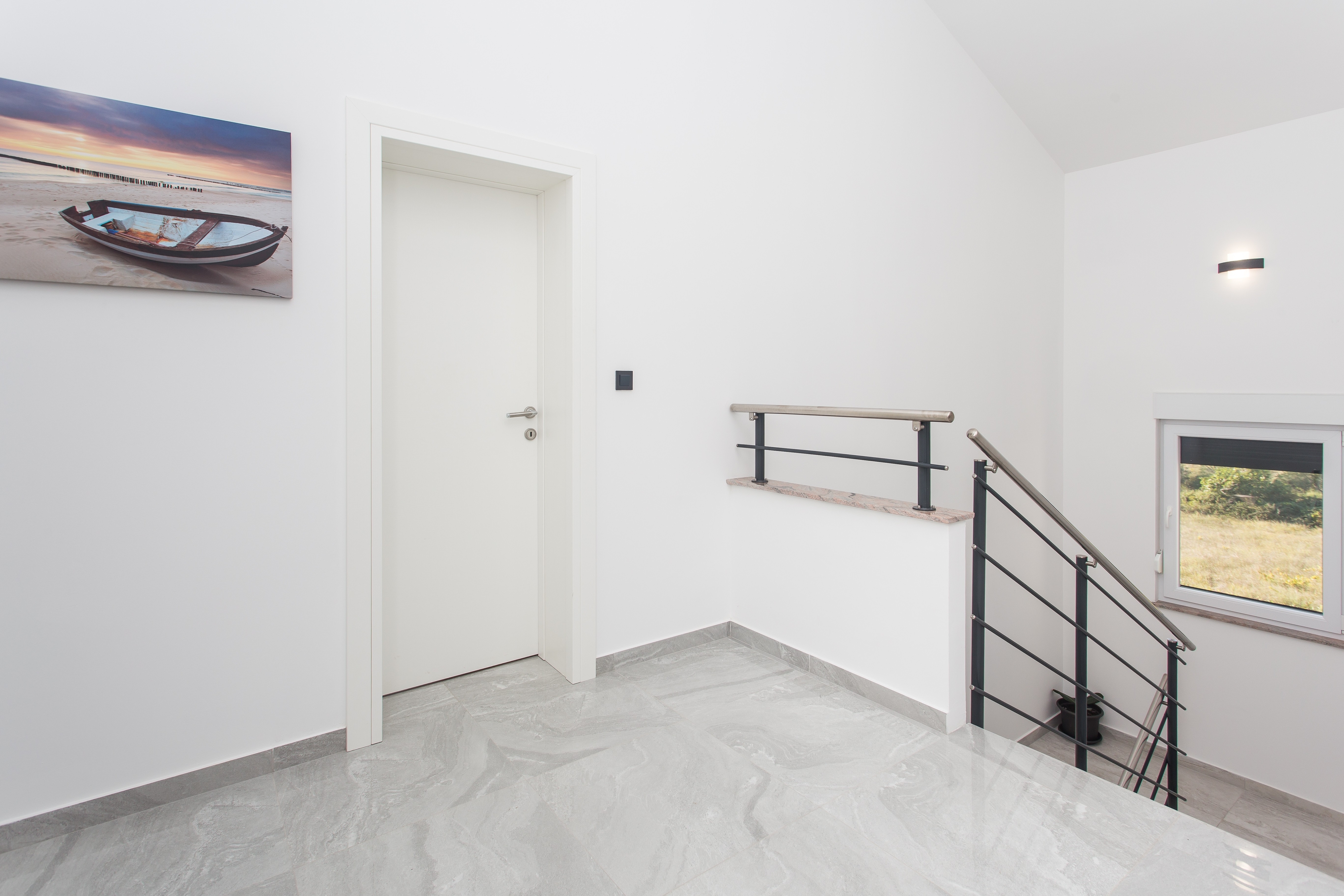 Comfortable and spacious house with terrace Srinjine, Split  K