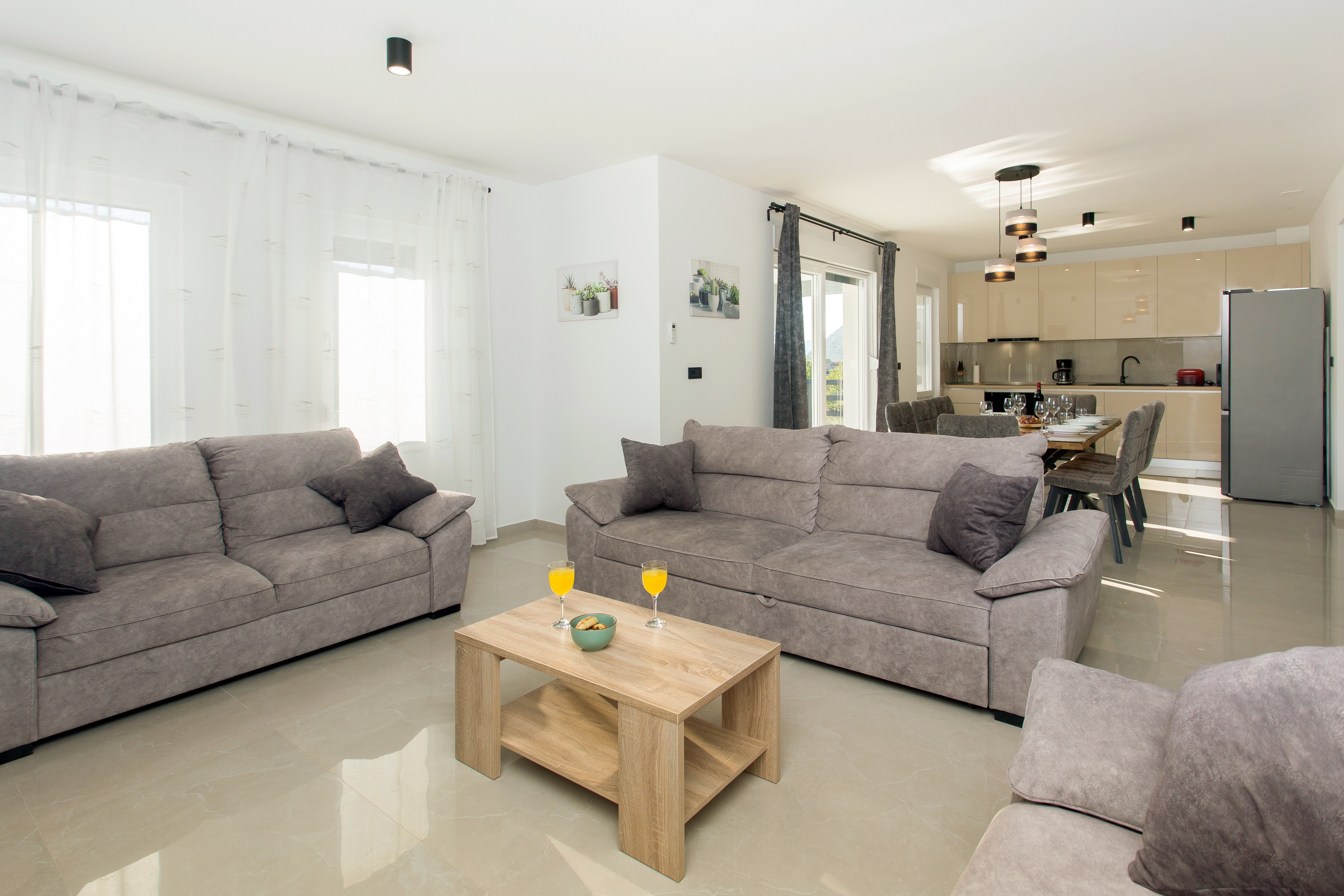 Top Split Srinjine Top Split Srinjine