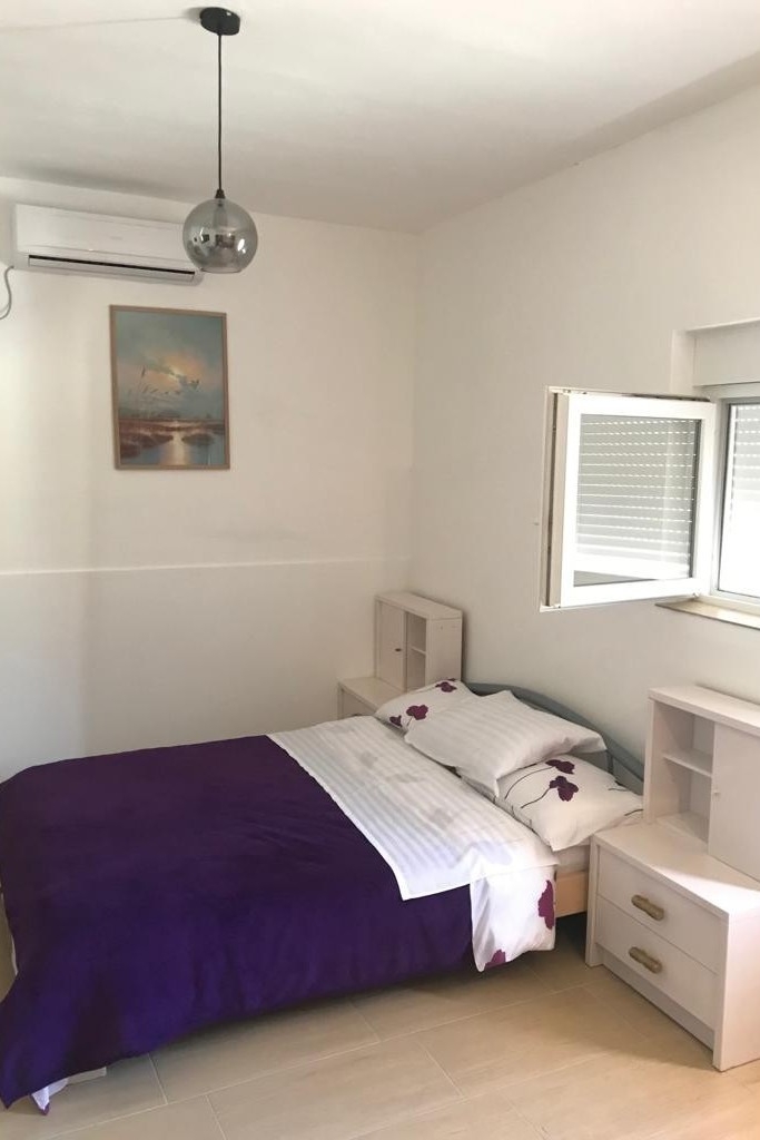 Four bedroom apartment with terrace Vir  A-a
