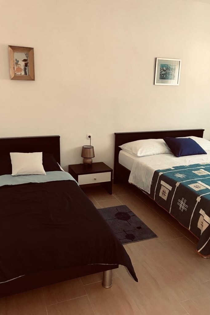 Four bedroom apartment with terrace Vir  A-a