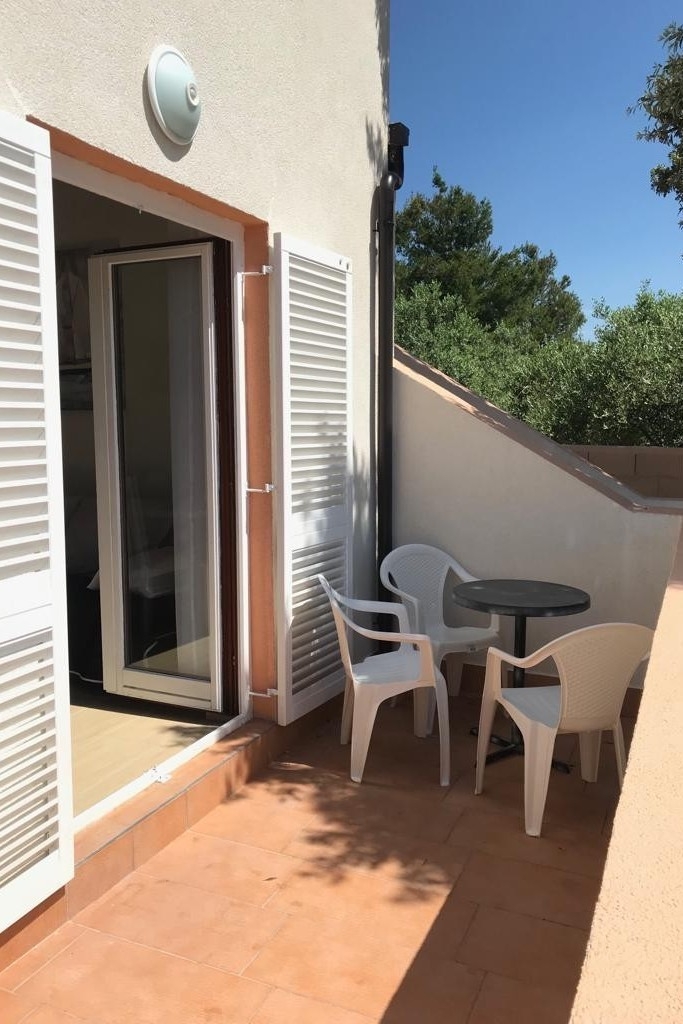 Four bedroom apartment with terrace Vir  A-a