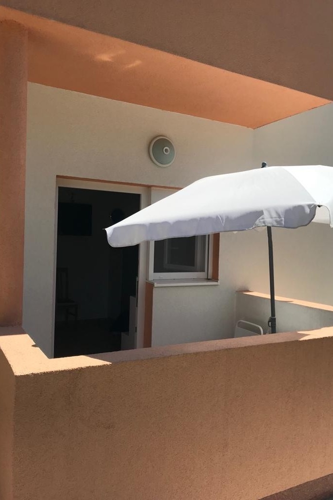 Four bedroom apartment with terrace Vir  A-a