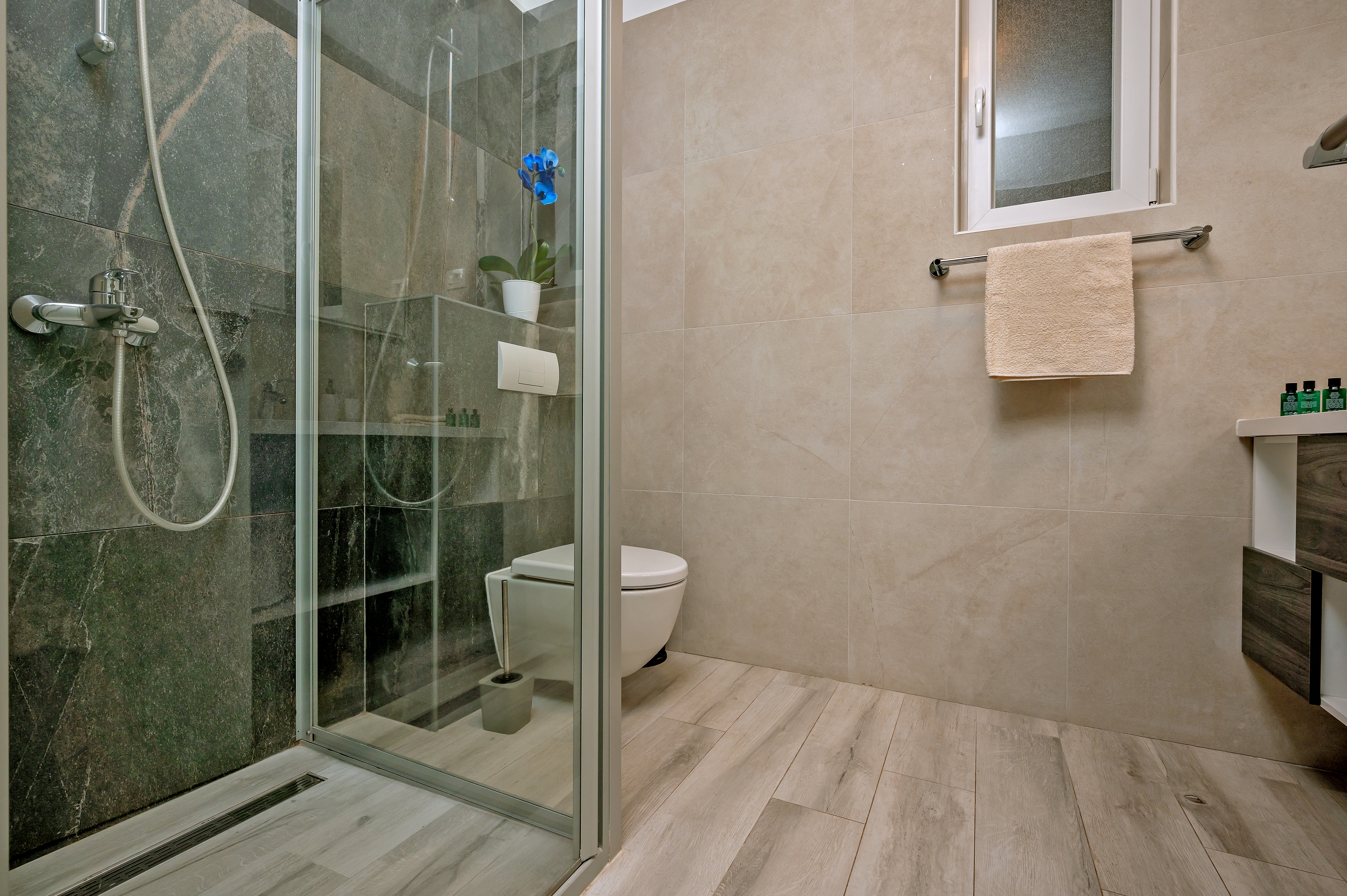 Four bedroom house with terrace and sea view Lumbarda, Korčula  K
